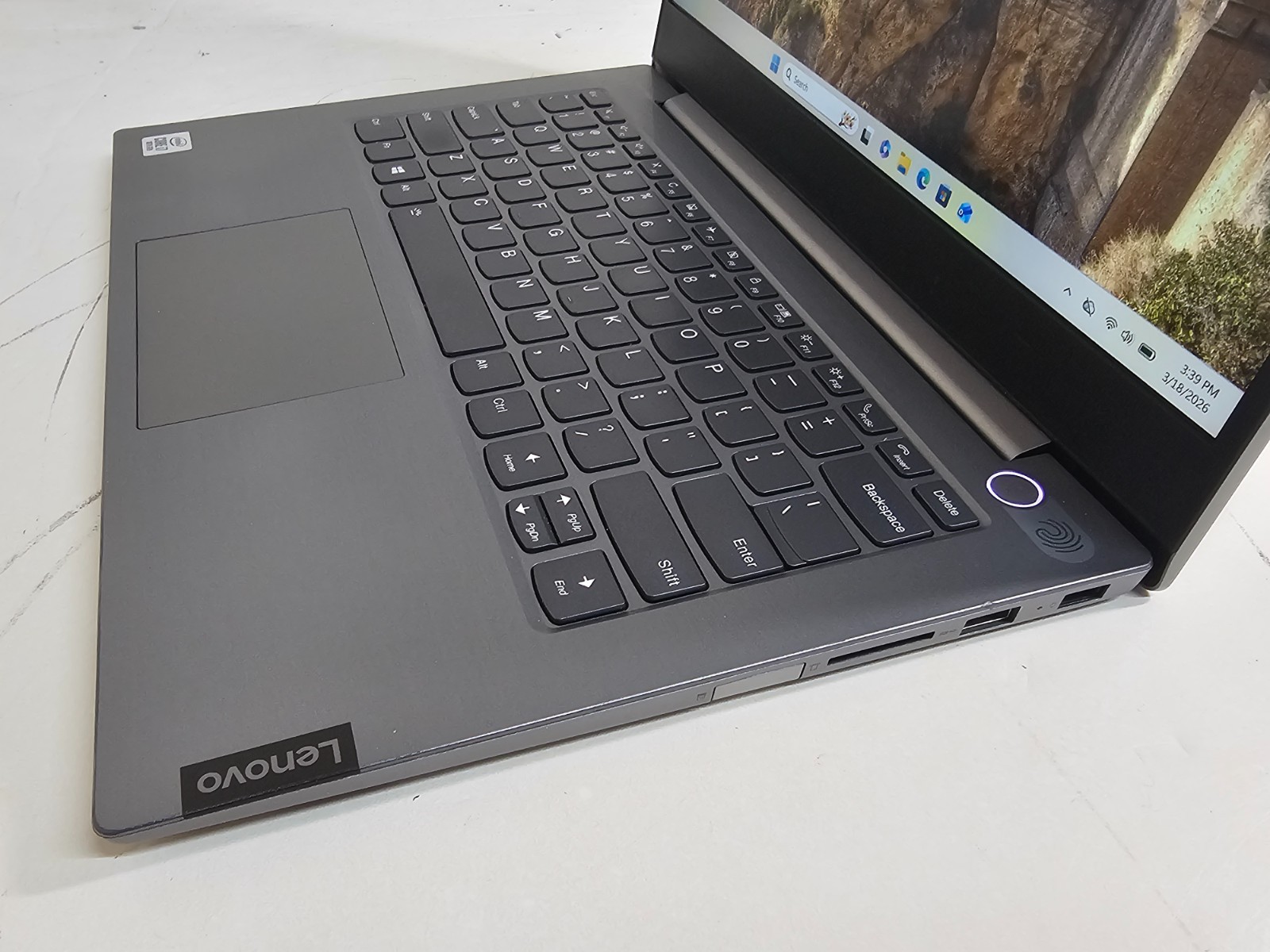 Lenovo ThinkBook 14-IML Laptop – 1.8 GHz i7-10510U 8GB 256GB Webcam 14″ 20RV S1