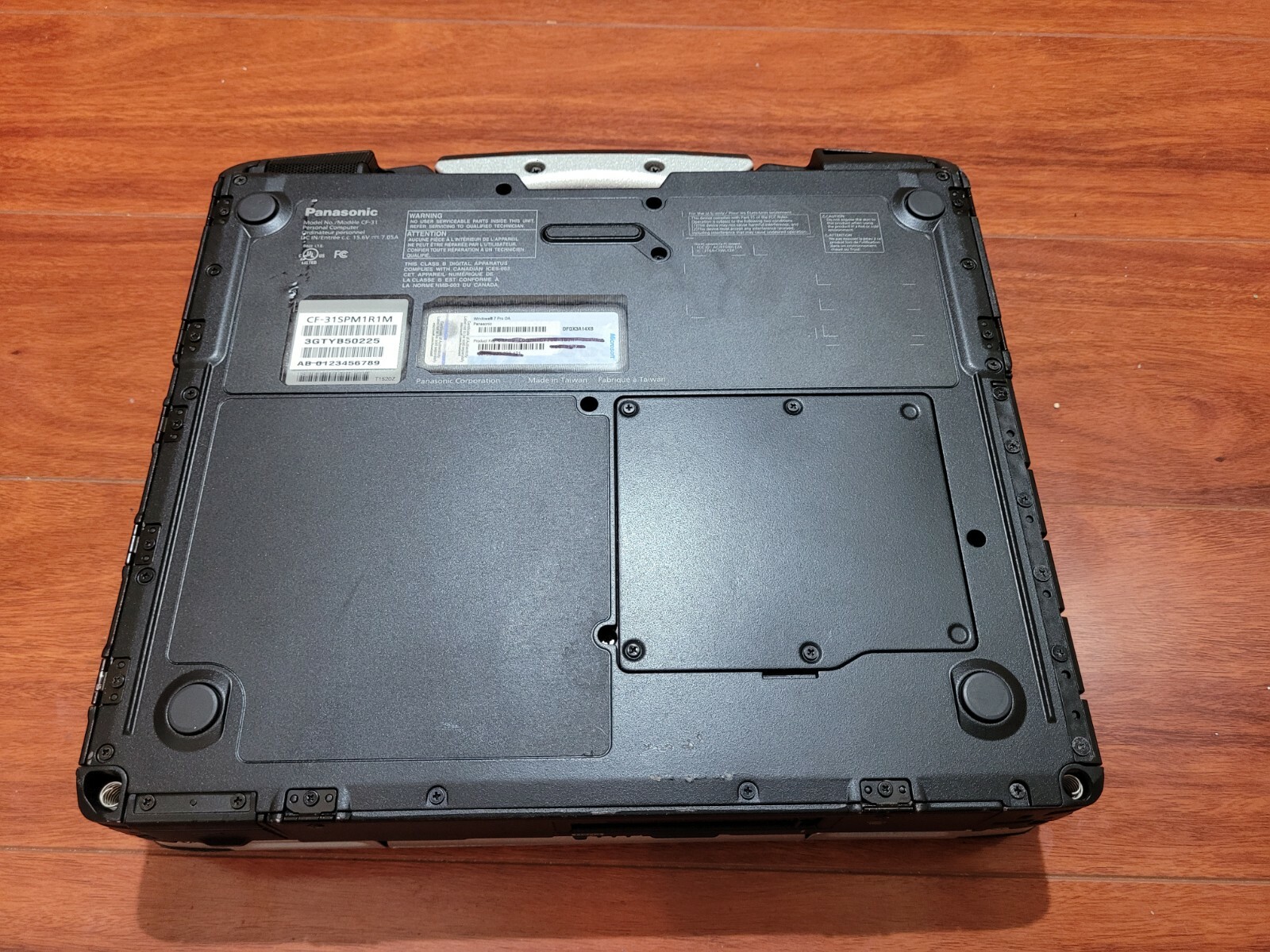 Panasonic Toughbook CF-31, i7-3520M@ 2.9GHz✔️ WIN10P64✔️16GB✔️ 1TBSSD✔️DVDRW✔️