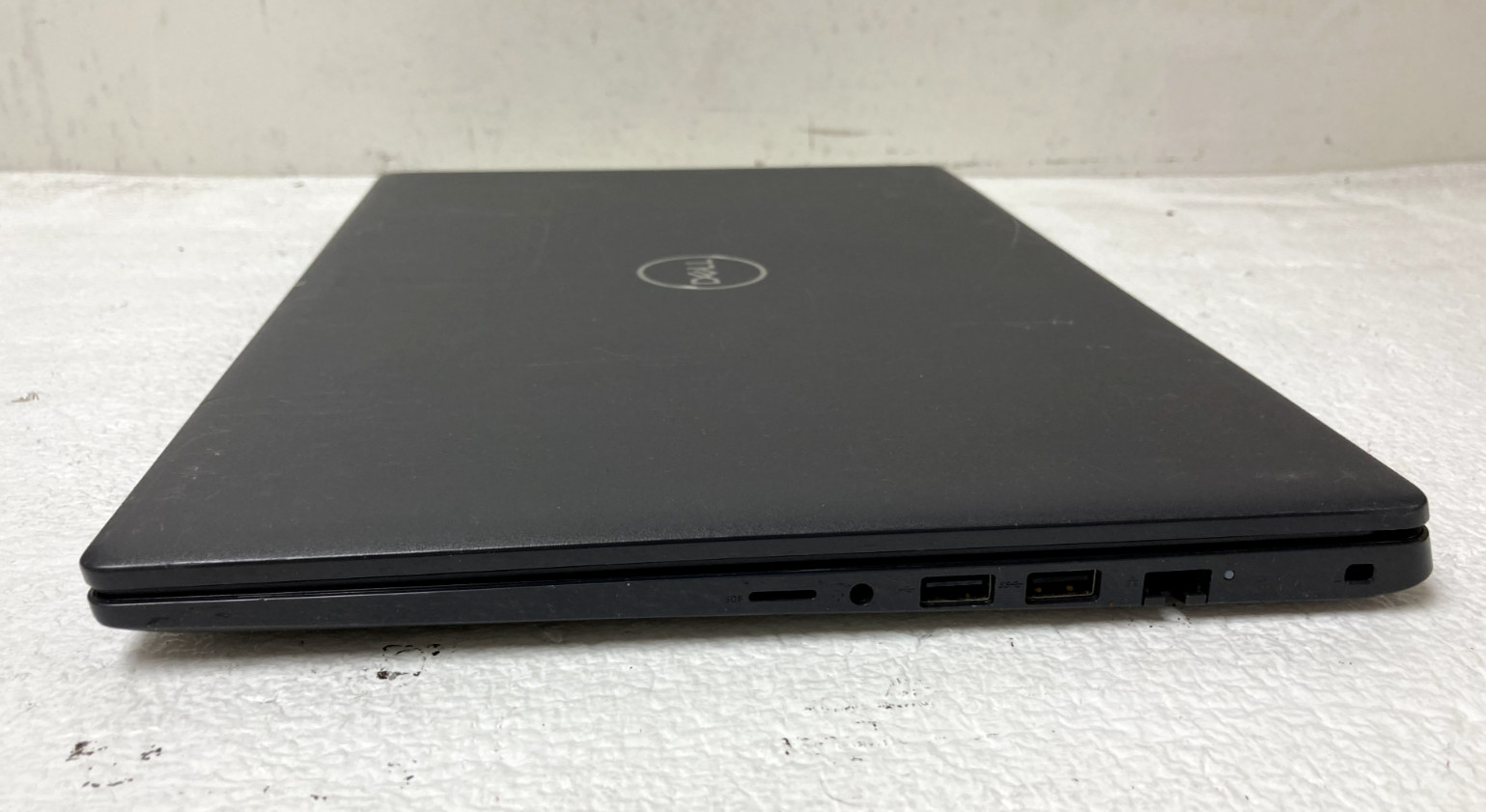 Dell Latitude 3510 15.6” Core Intel i7-10510U @1.80GHz 256GB SSD NO OS *READ