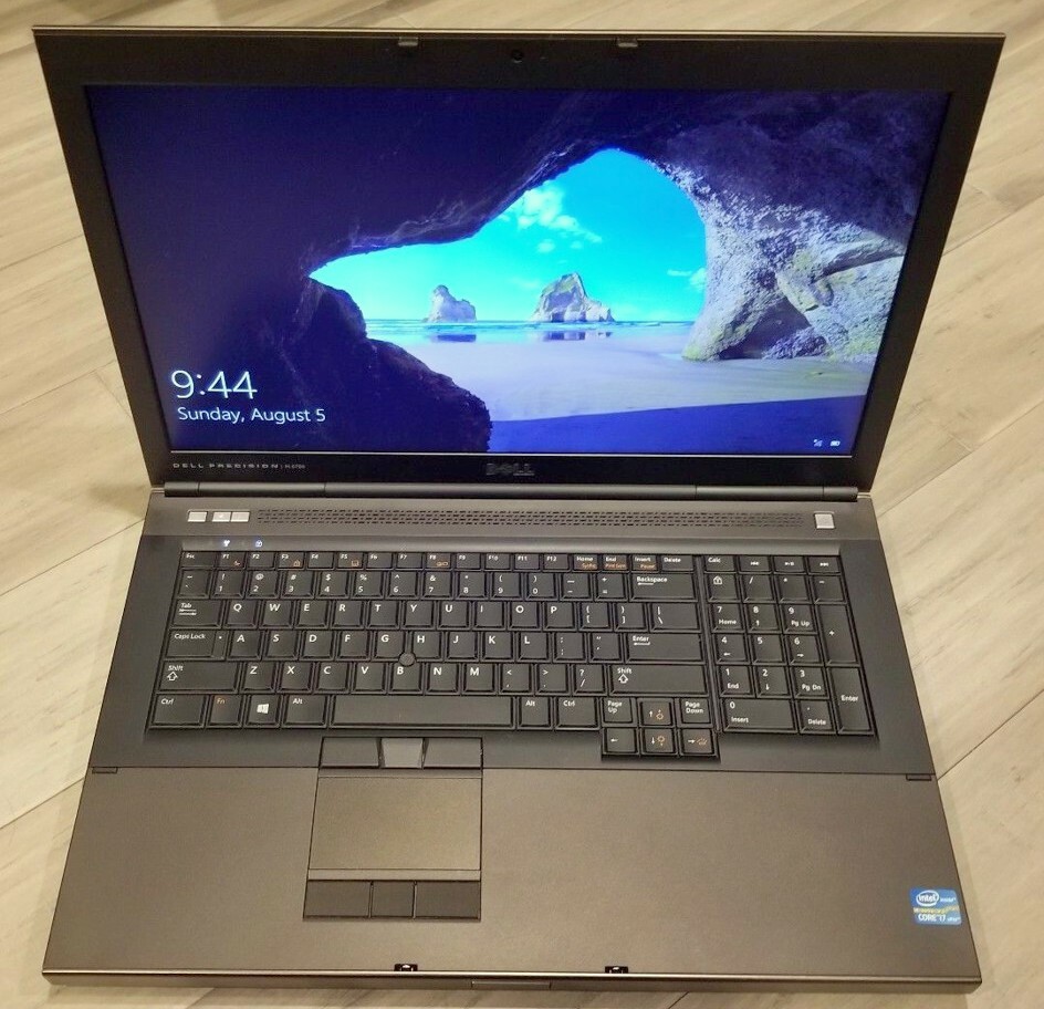 Workstation DELL M4700 i7-QUAD FAST 2 x 1TB SSD DVDRW 32GB 15.6″ FHD Nvidia 2GB