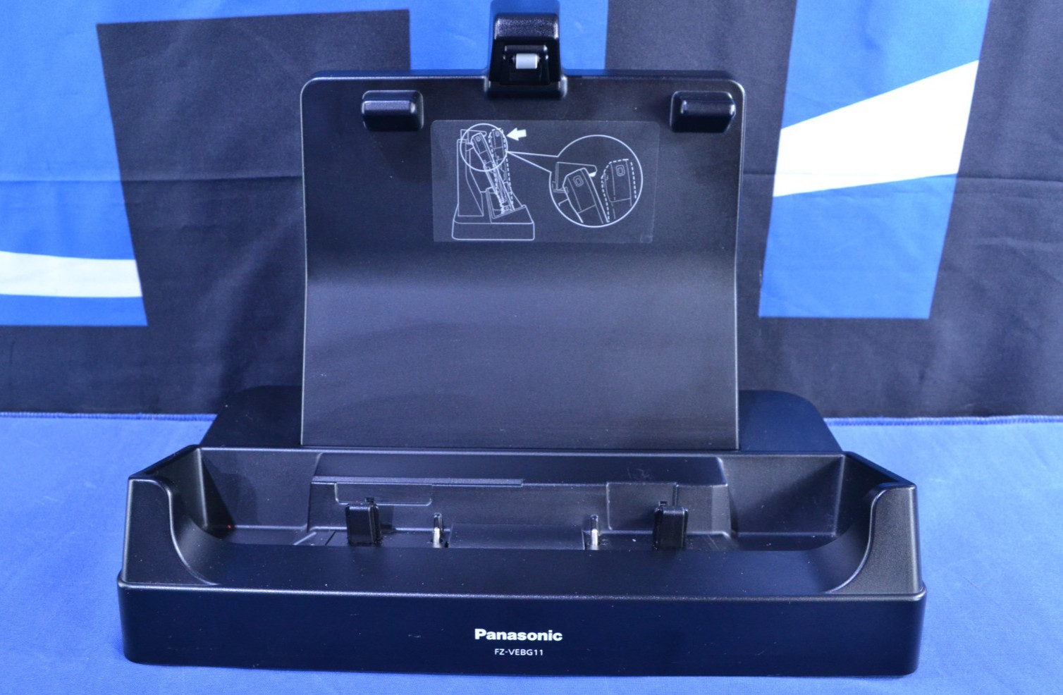 Panasonic FZ-G1 ToughPad with Docking Station i5-6300U/8GB/256GB/No OS (J070902)