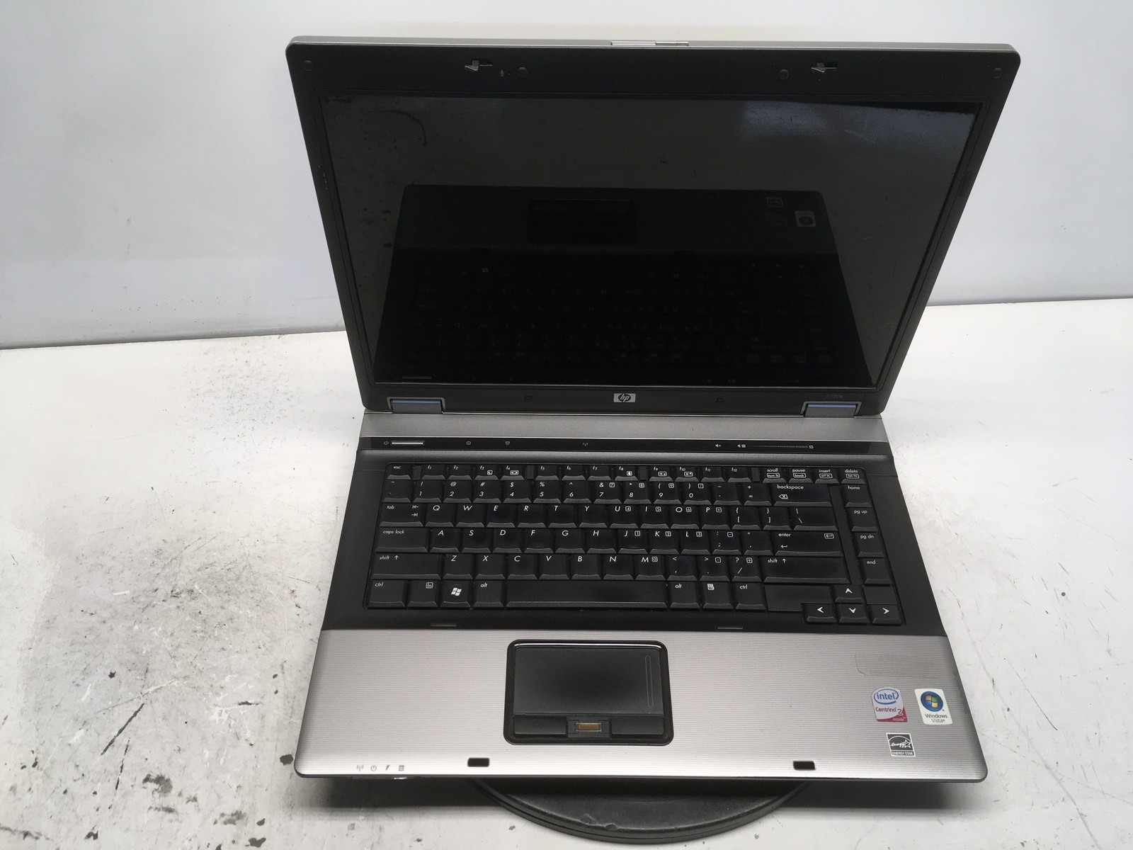 HP Compaq 6730B Intel Core 2 Duo P8400 2.26GHz 2 GB NO HDD No Batt