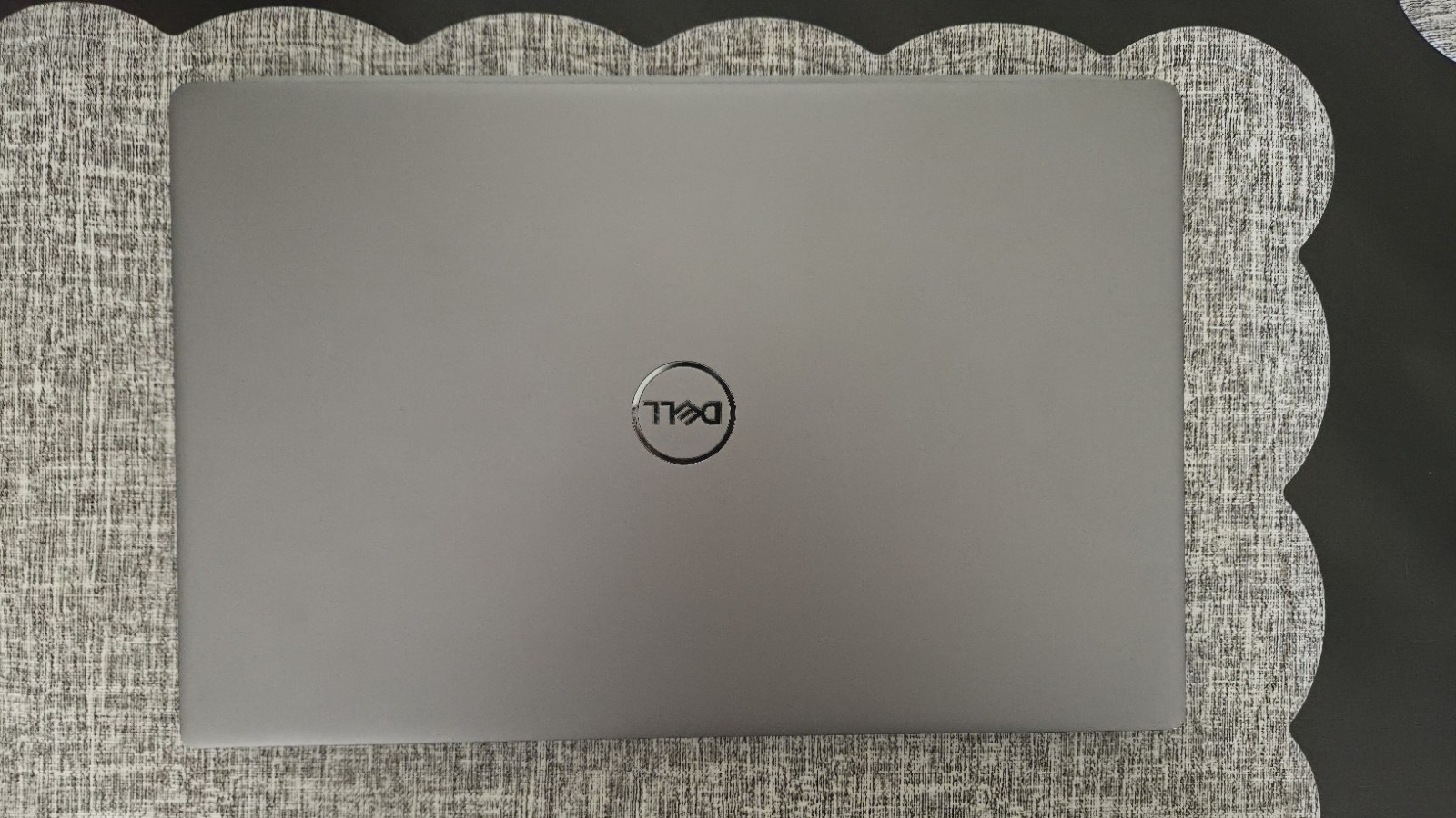 Dell Latitude 3301 P114g I7 8565U