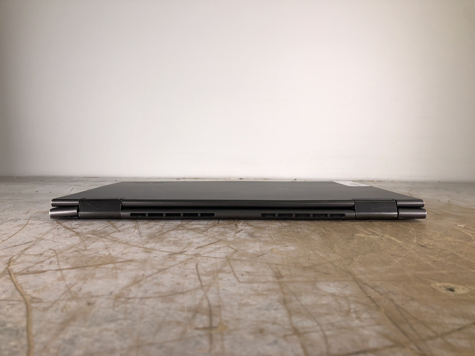 LENOVO YOGA C740-15IML i7-10510U @ 1.80GHz, 12GB RAM, NO HDD/OS – (FOR PARTS)