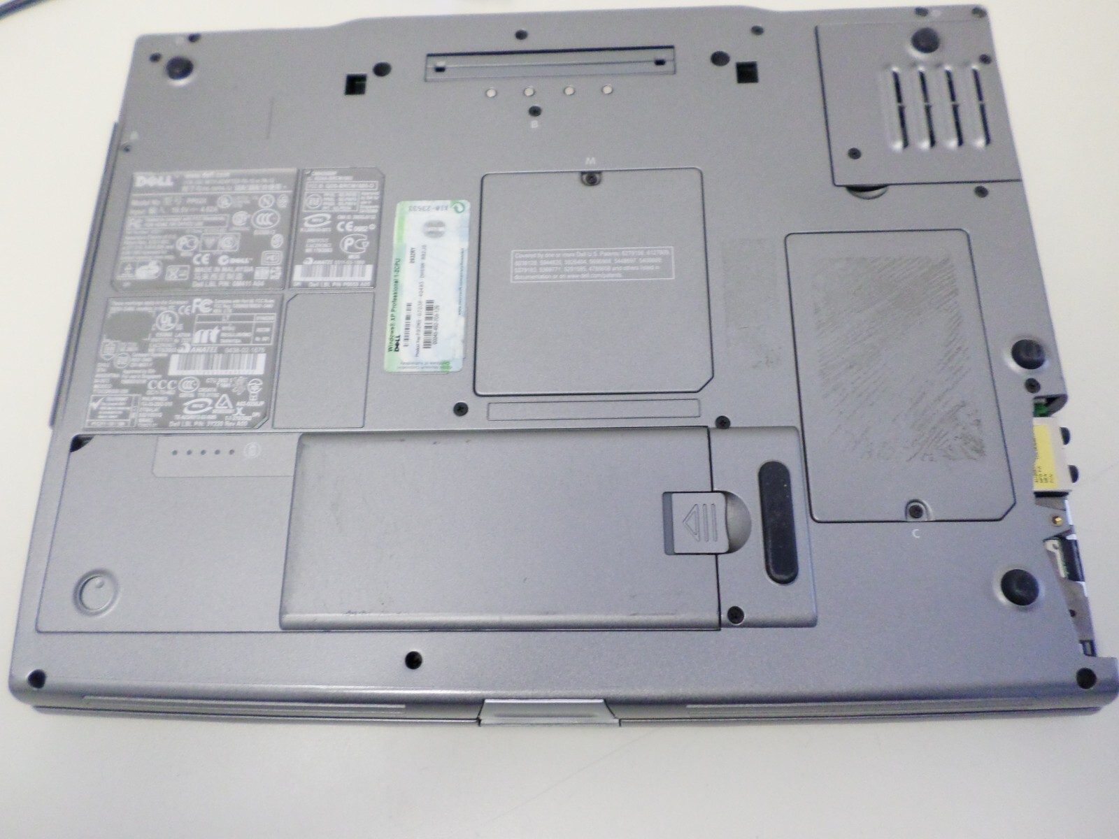 Dell Precision M60 15.6” Laptop P4 1.7 GHz 1 GB RAM DVDRW