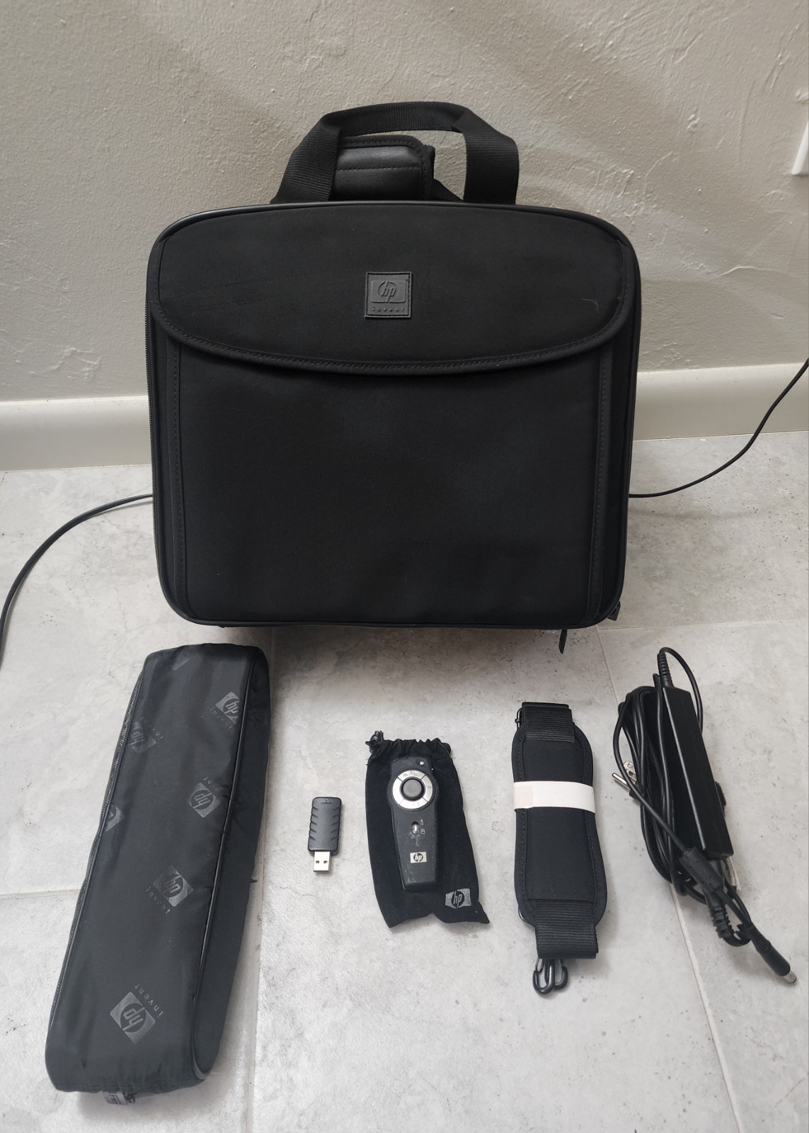 Hp COMPAC Nc6400, With Carrier Bag And External Battery.