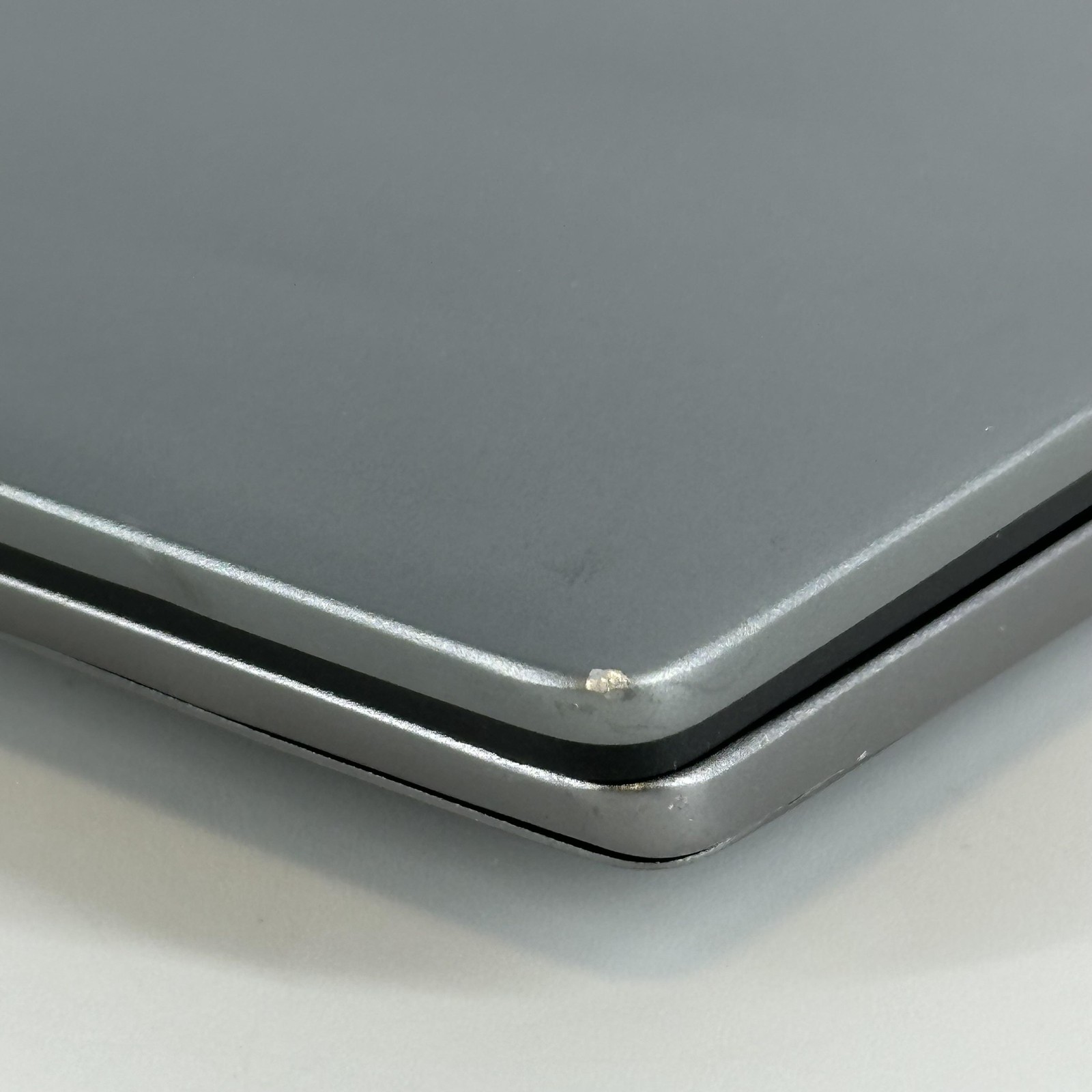 Dell Latitude 7450 14 QHD+ TOUCH 3.8 GHz Ultra 7 165H 32GB 256GB SSD BENT FRAME