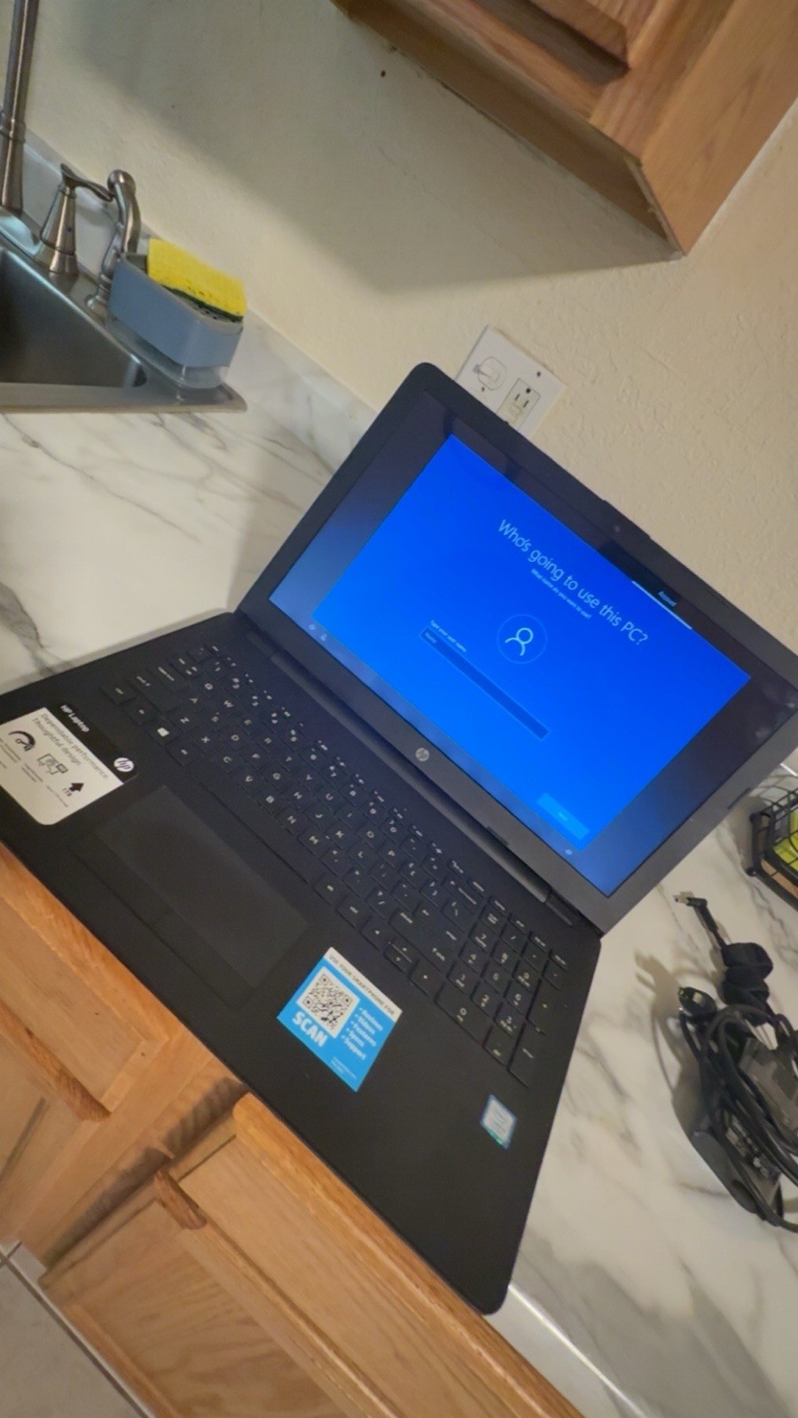 HP Laptop Intel Core i3 15.6″ 1TB HDD Windows Built-in Webcam Black