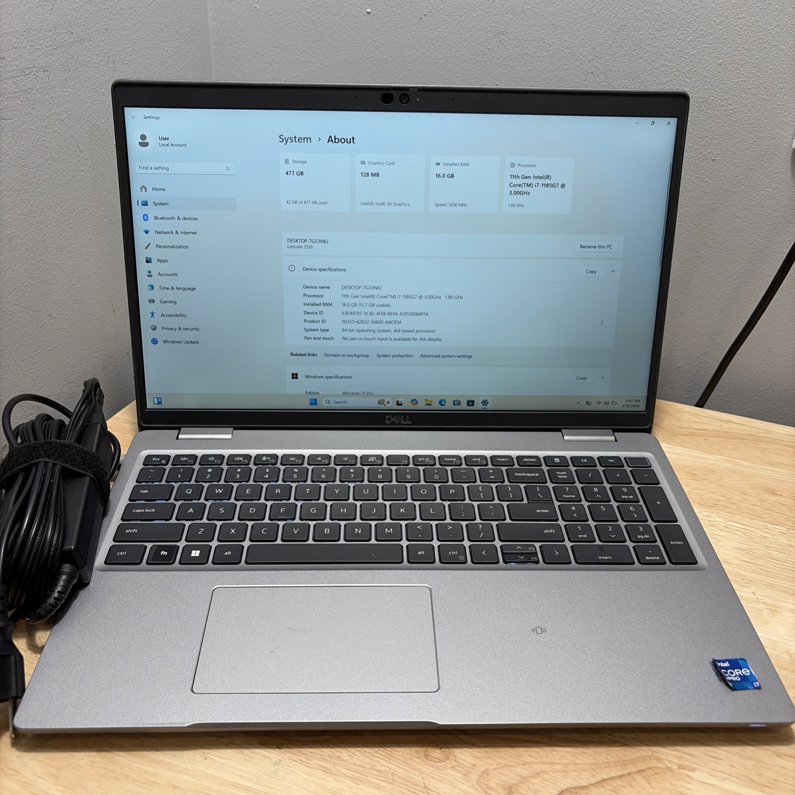 Dell Latitude 5520 Core i5-1135G7 2.40GHz, 16GB, 256GB SSD WebCam, WiFi W11 Cord