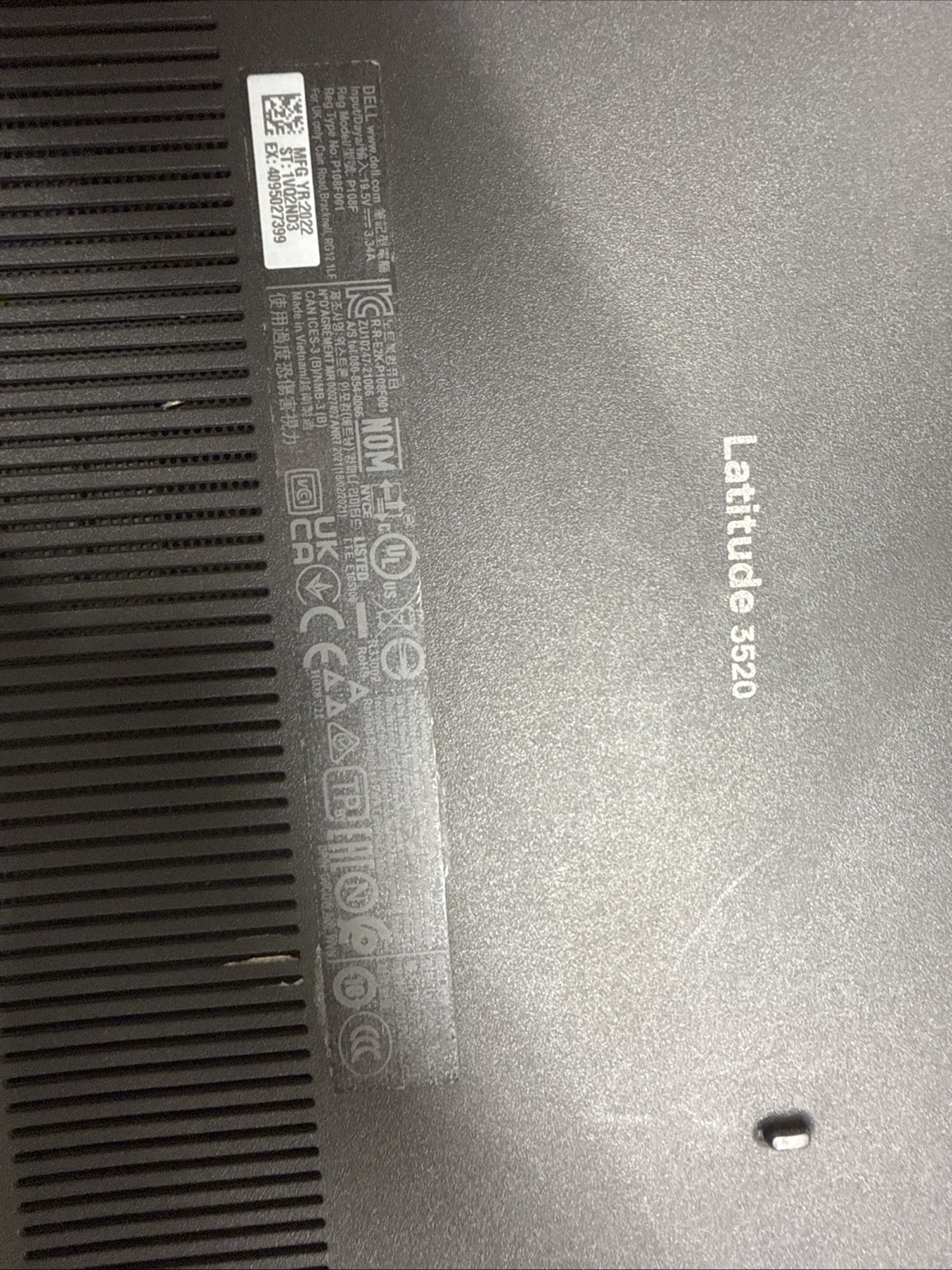 Dell Latitude 3520 i5 1135G7 2.40GHz/ 8G/256GB SSD 1920×1080 Win 11 Pro