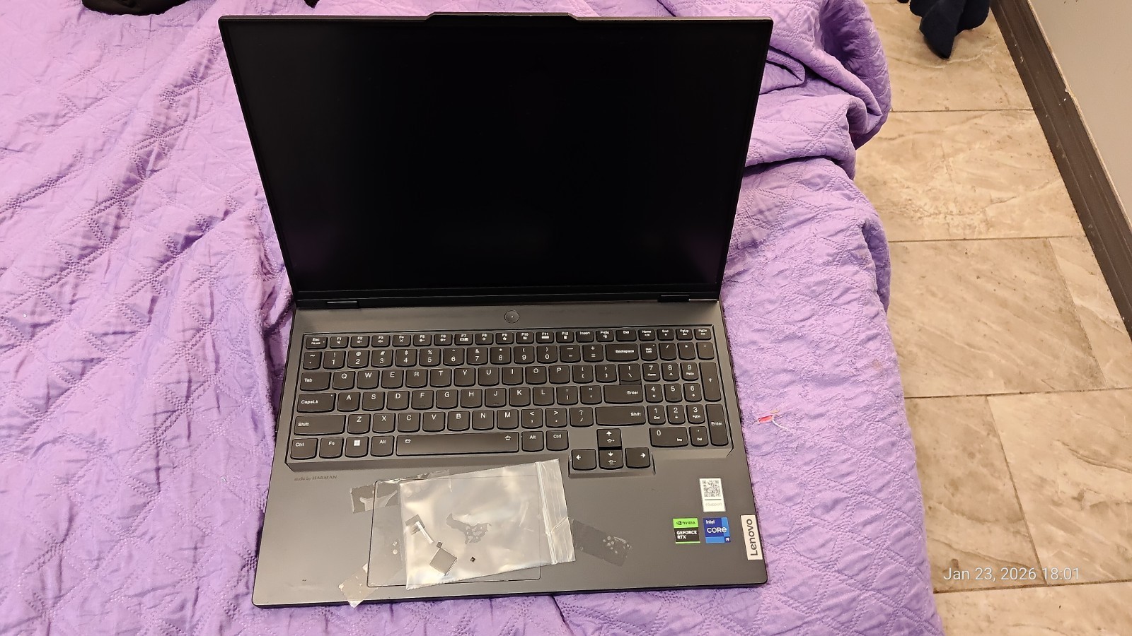 Lenovo Legion Pro 7i 16IRX8H 16″ RTX 4080 – FOR PARTS READ DESCRIPTION