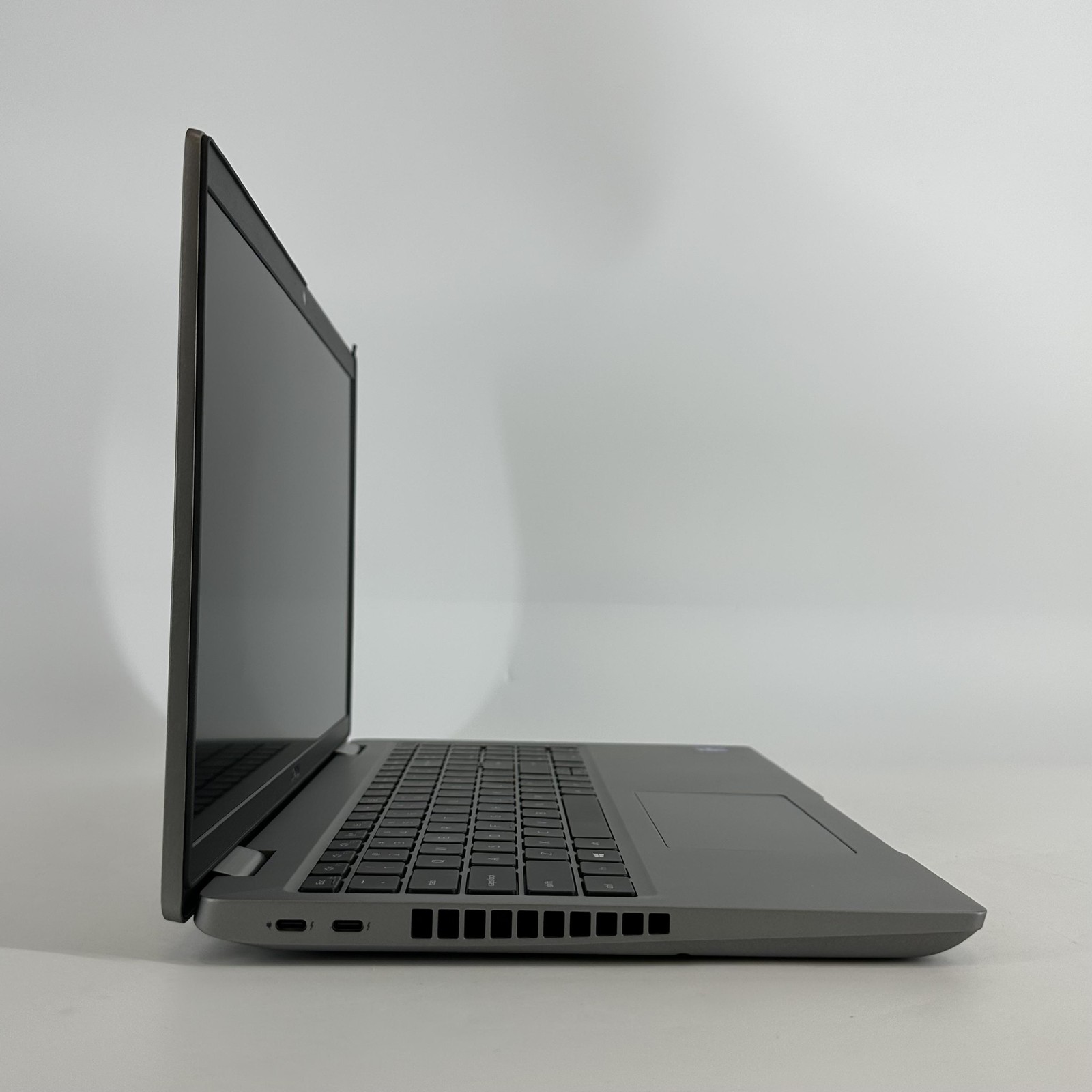 Dell Precision 3561 15.6 FHD i7-11850H 2.50GHz 32GB 512GB SSD T600 Very Good