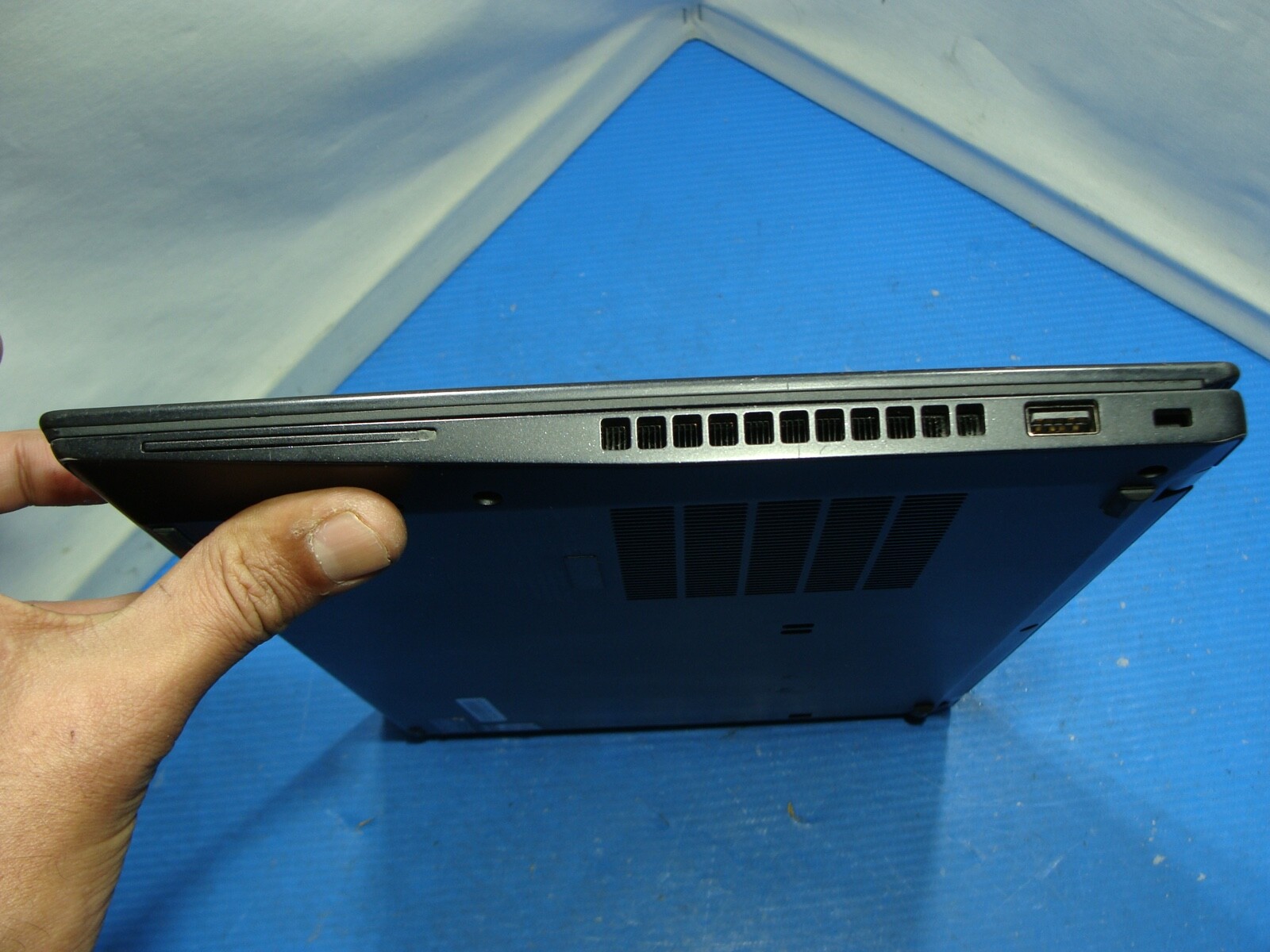 Lenovo ThinkPad T14 Gen 1 Intel i5-10210U 1.60GHz 8GB RAM 512GB SSD