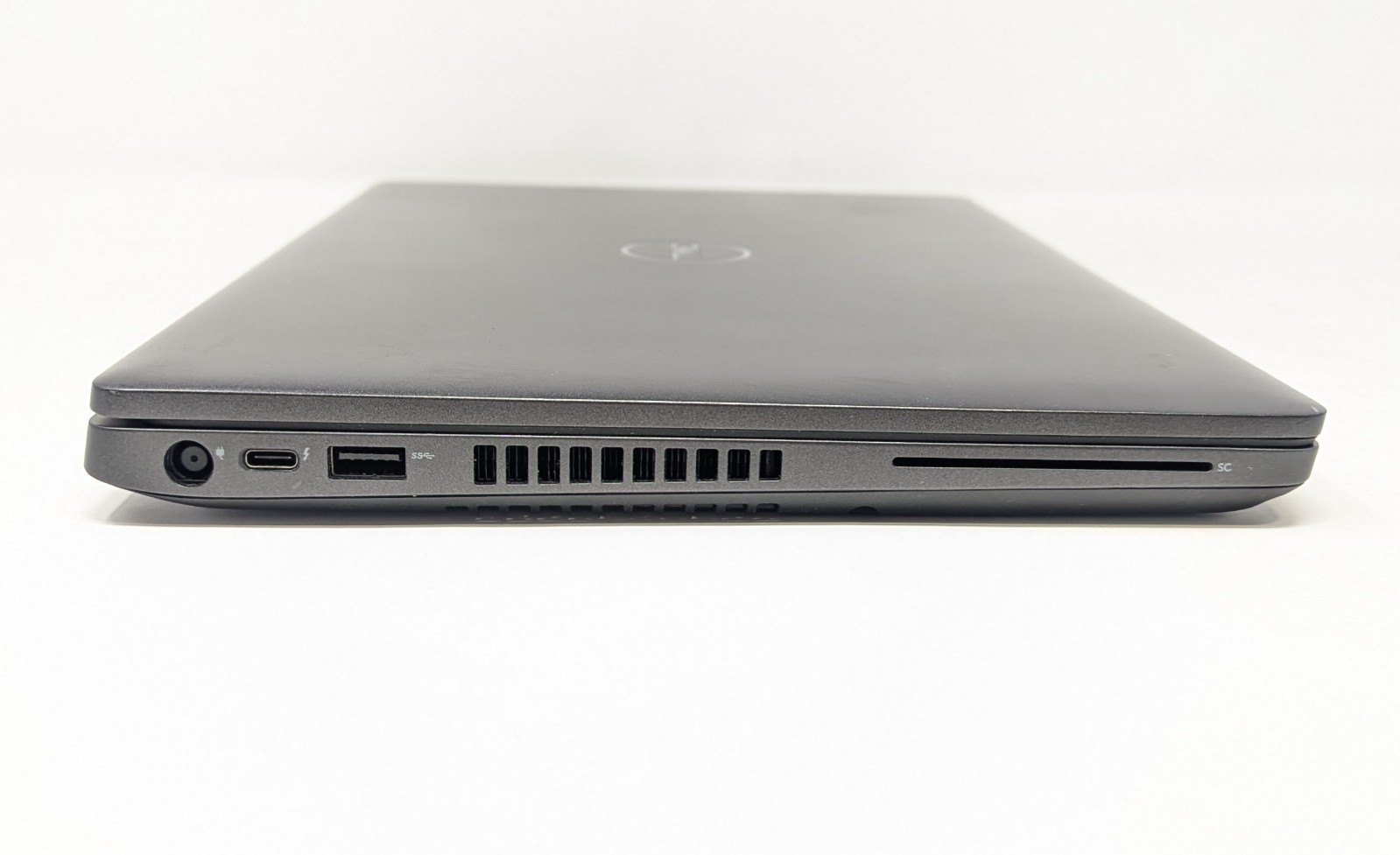 Dell Latitude 5401 – Intel Core i7-9850H 2.6 GHz 16GB DDR4 RAM NVIDIA No OS/SSD