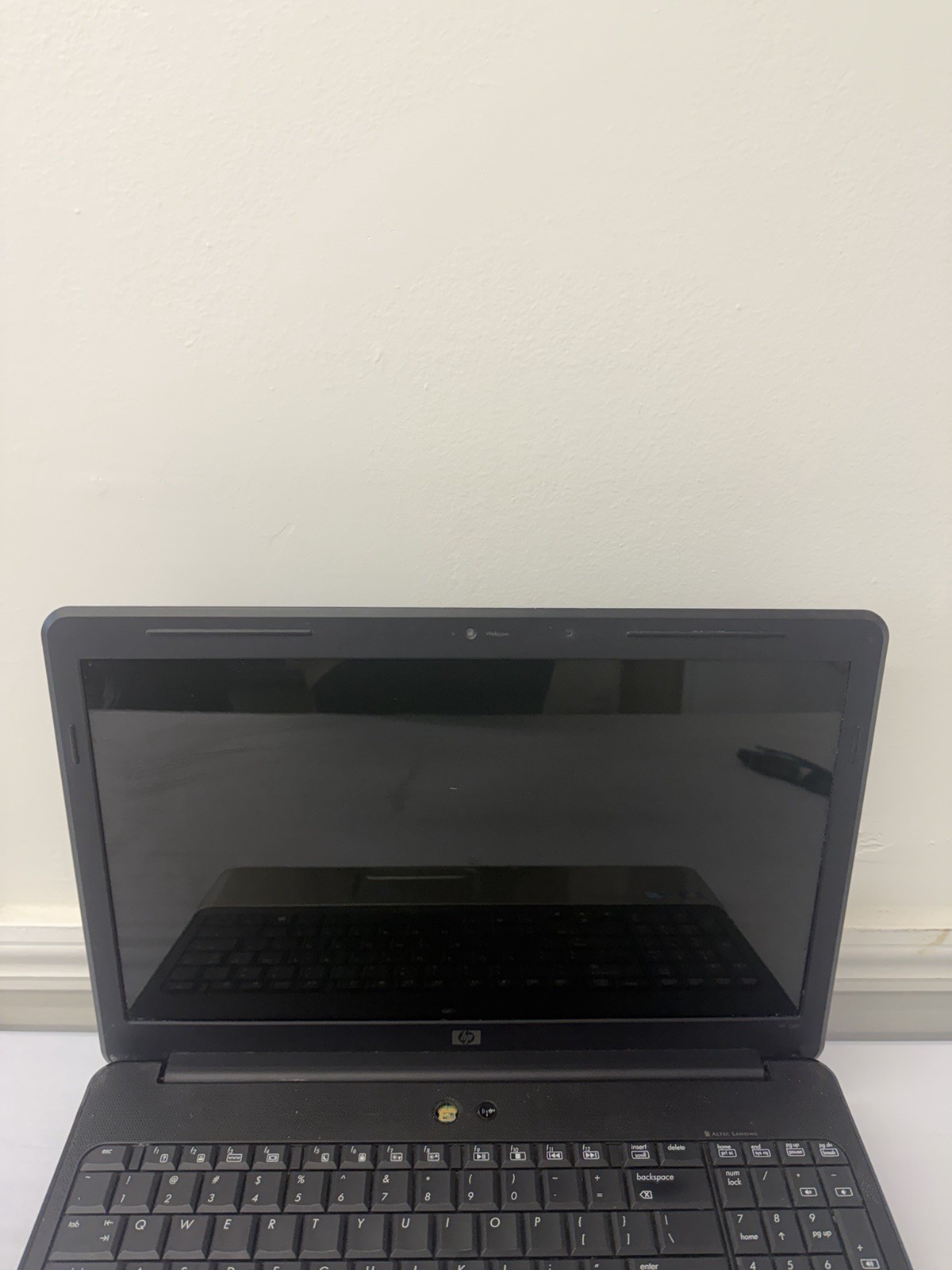 HP Notebook G60 Laptop – Intel Duo P8700 – Good Screen – RAM 4GB – Read Desc