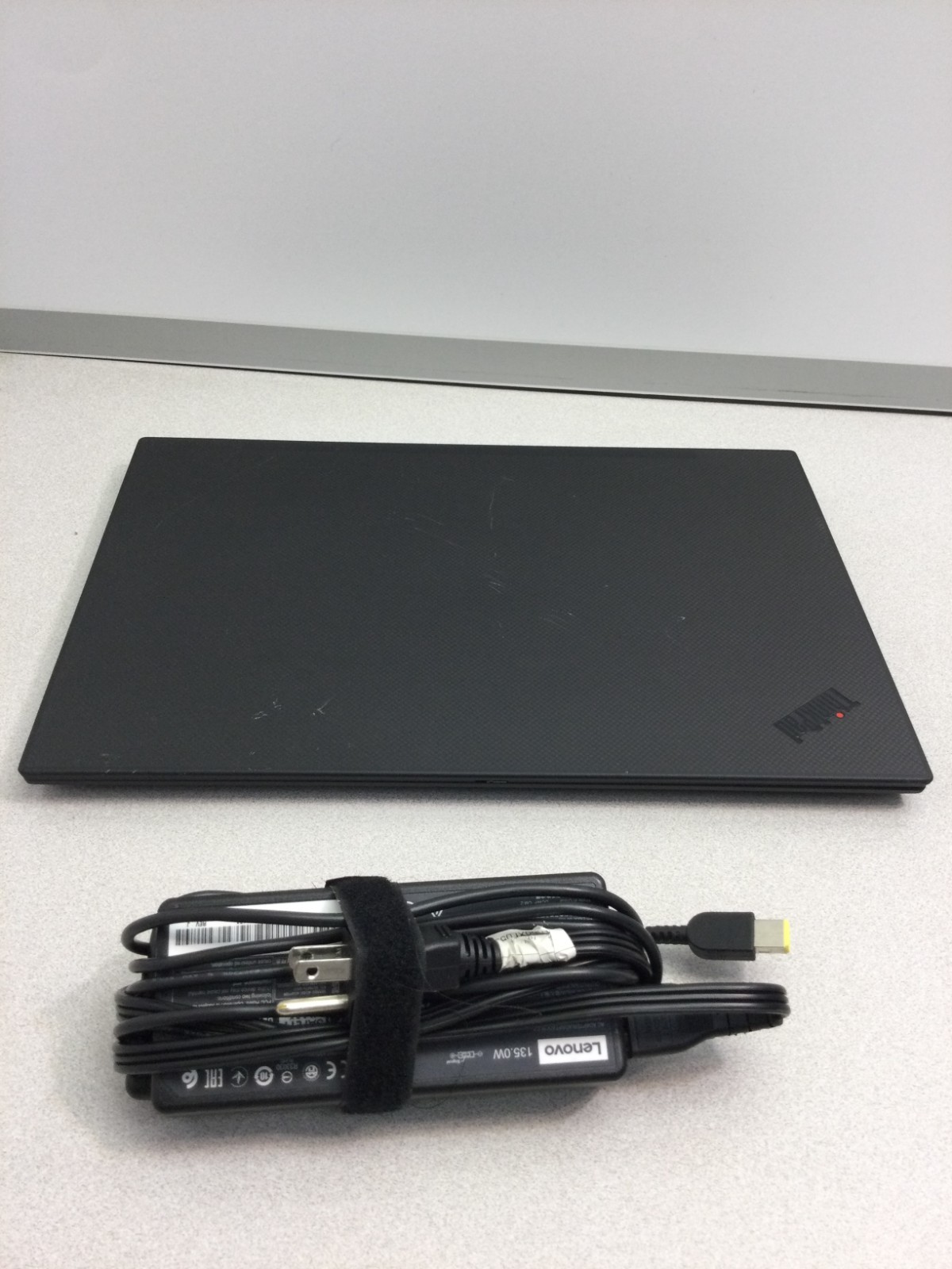 Lenovo ThinkPad P1 Gen 3 – 15.6″Core i9-10885H 12GB RAM 256 SSD WIN 11 PRO