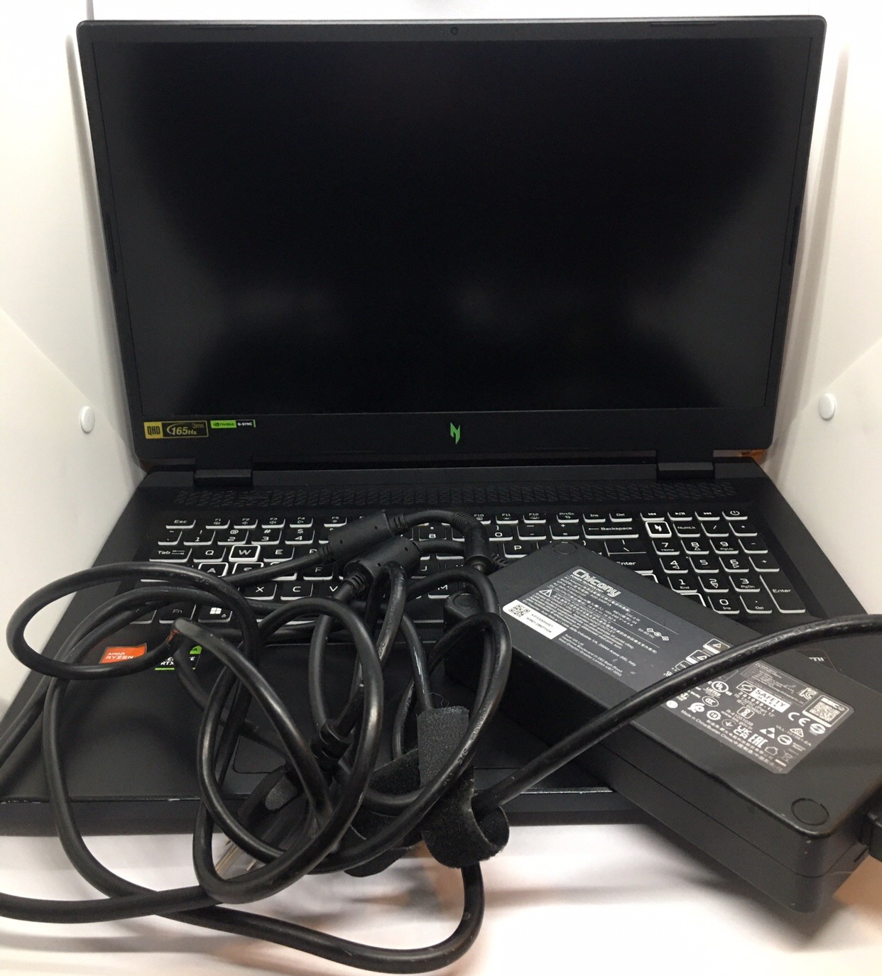 Acer Nitro 17 Gaming Laptop Ryzen 7 7840HS RTX 4060 165Hz AN17-41-R7G3 FOR PARTS