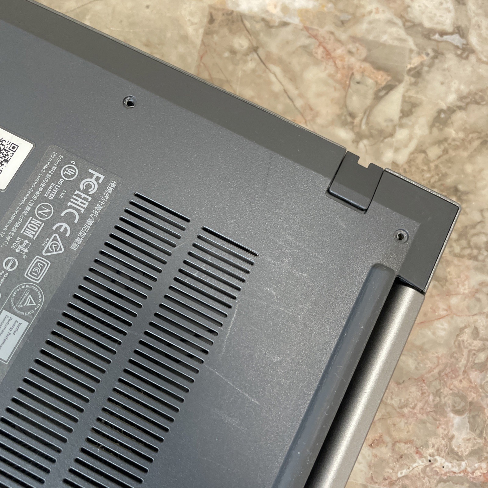 Lenovo ThinkBook 15 G2 ITL I7-1165G7 2.80GHZ NO OS/AC FOR PARTS ONLY