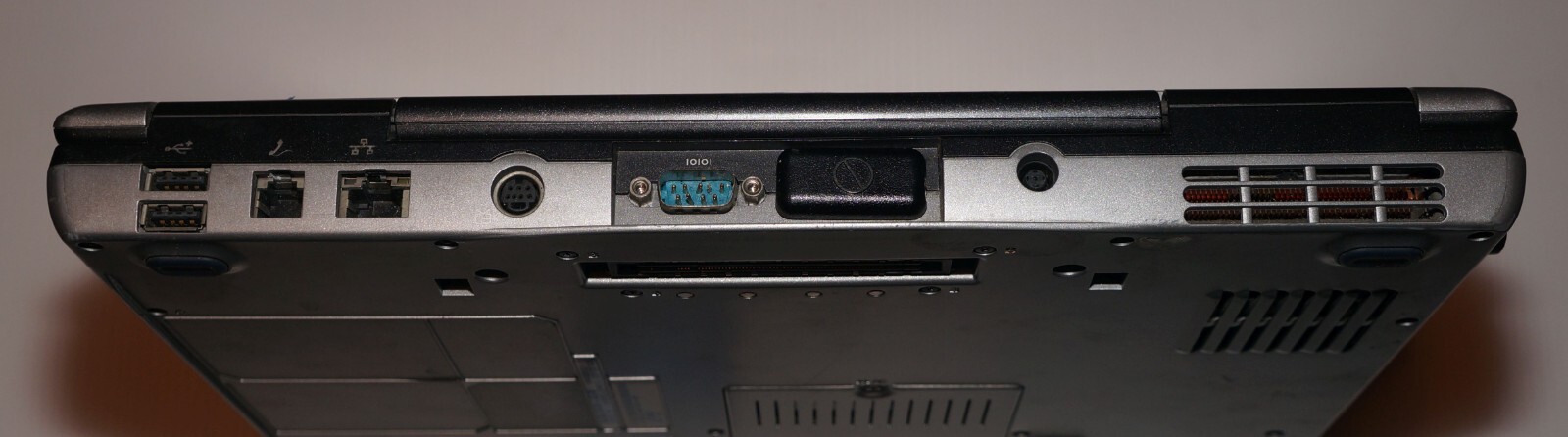 Dell Latitude D520 14″ Windows XP Laptop Wifi 1.6GHz 1.5GB Ram 60GB HDD