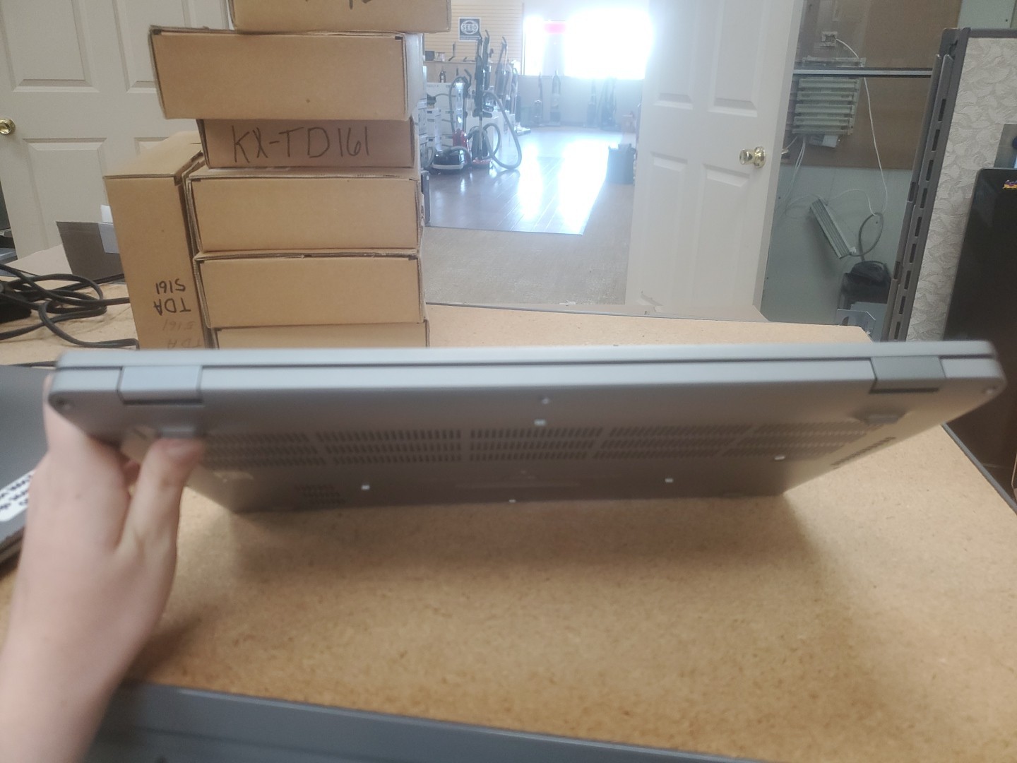Dell Precision 3550 Laptop – i5-10310U 8GB 256GB SSD 15.6″ 051526-4