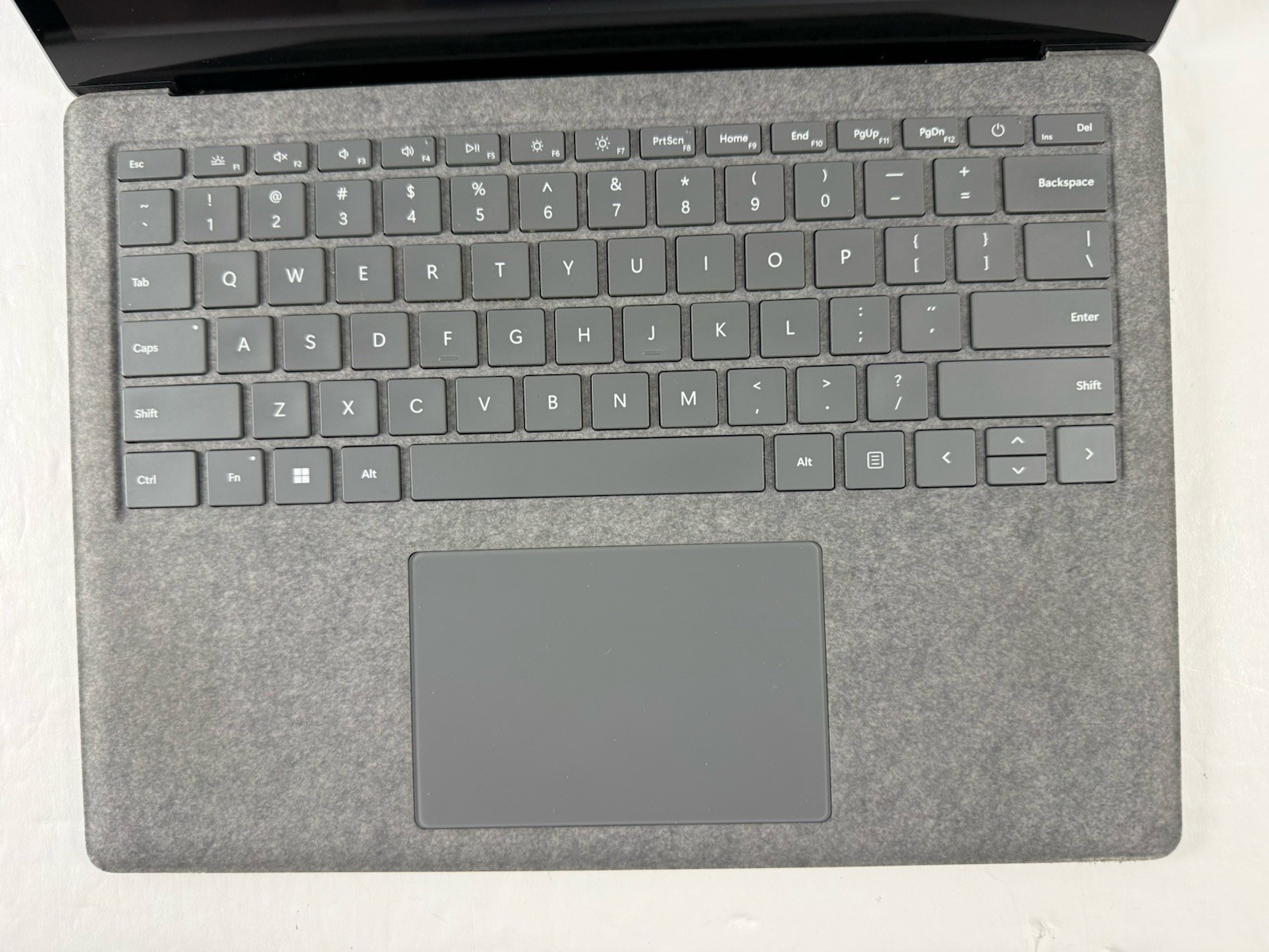 Microsoft Surface Laptop 5 13.5” 1950 Intel Core i7-1265U 16GB RAM 512GB NVME