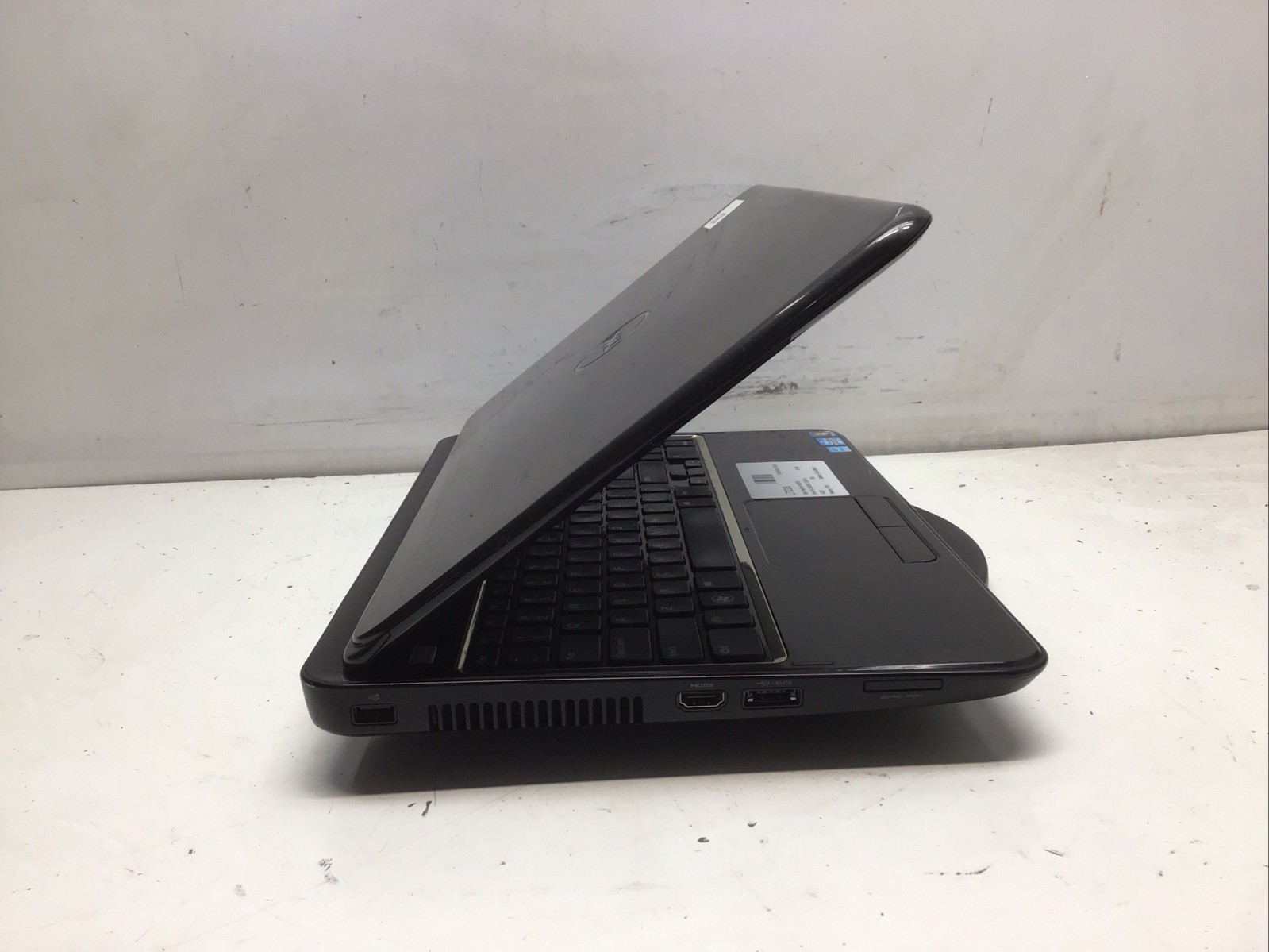 Dell Inspiron N5110 Intel i5-2450M 2.5GHz 6 GB NO HDD