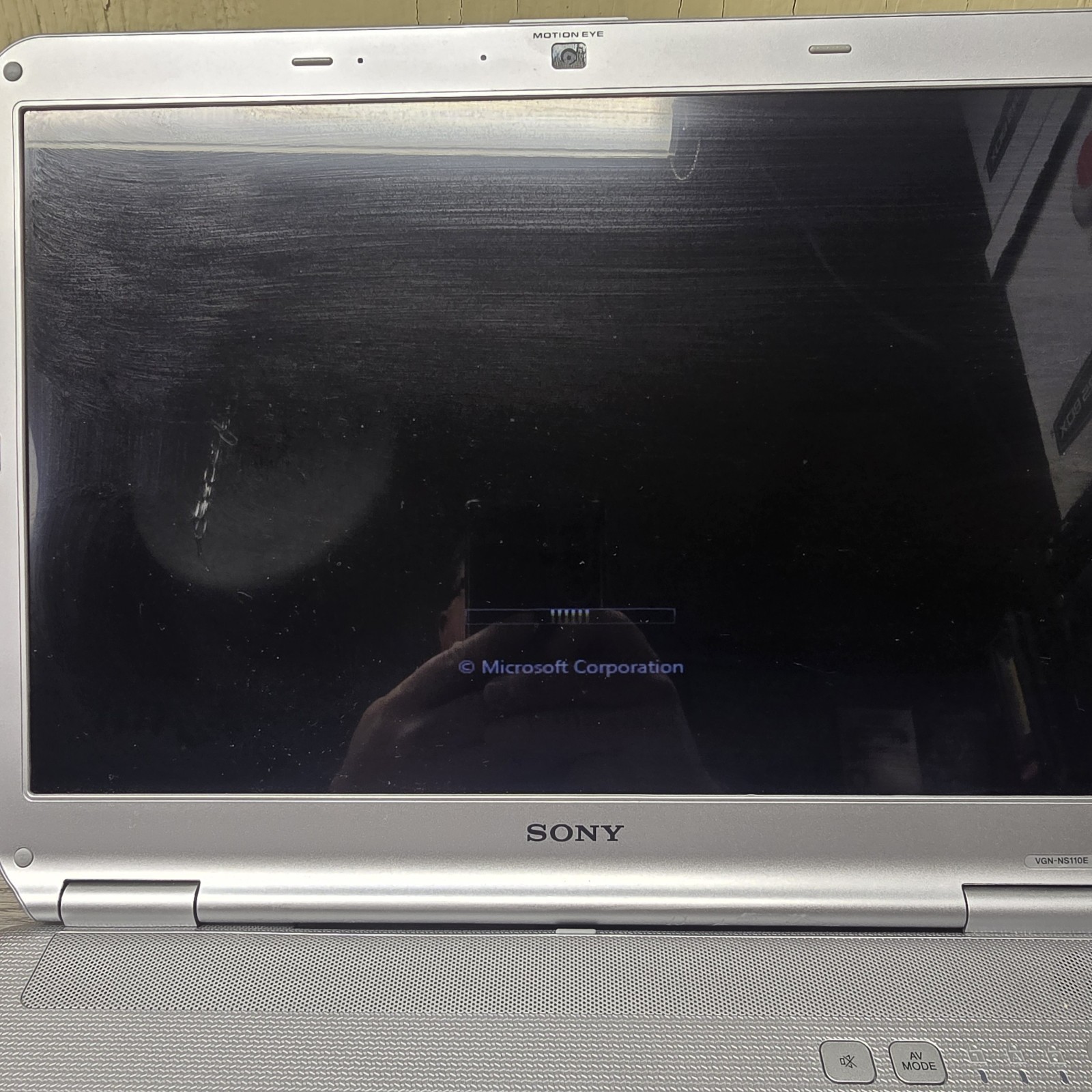 Sony VAIO Notebook PC VGN-NS110E 15.4 AMD Athlon 64 X2 2GB No Charger