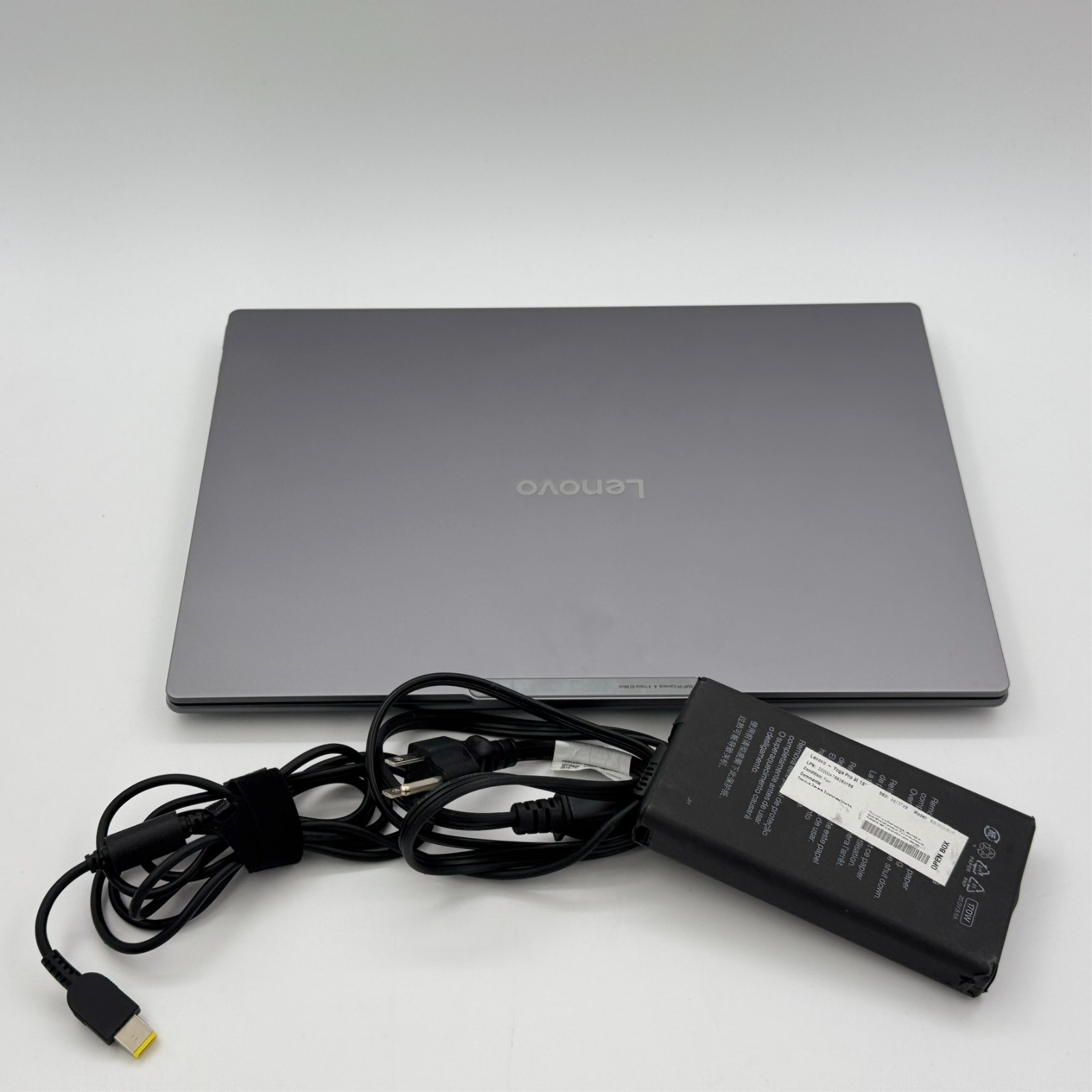 Lenovo Yoga Pro 9i 16″ 2.8K OLED Touch Ultra 9 285H RTX 5050 32GB 1TB Luna Grey
