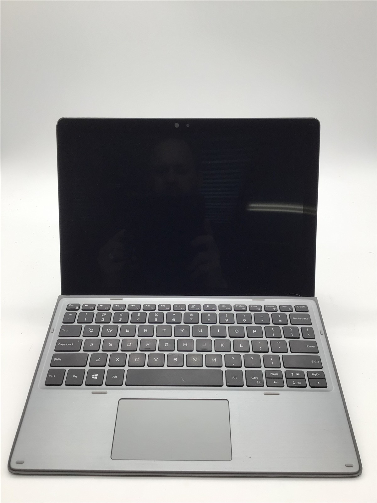 Dell Latitude 7210 2-in-1 i7-10610U/16GB RAM/No HD – No Battery