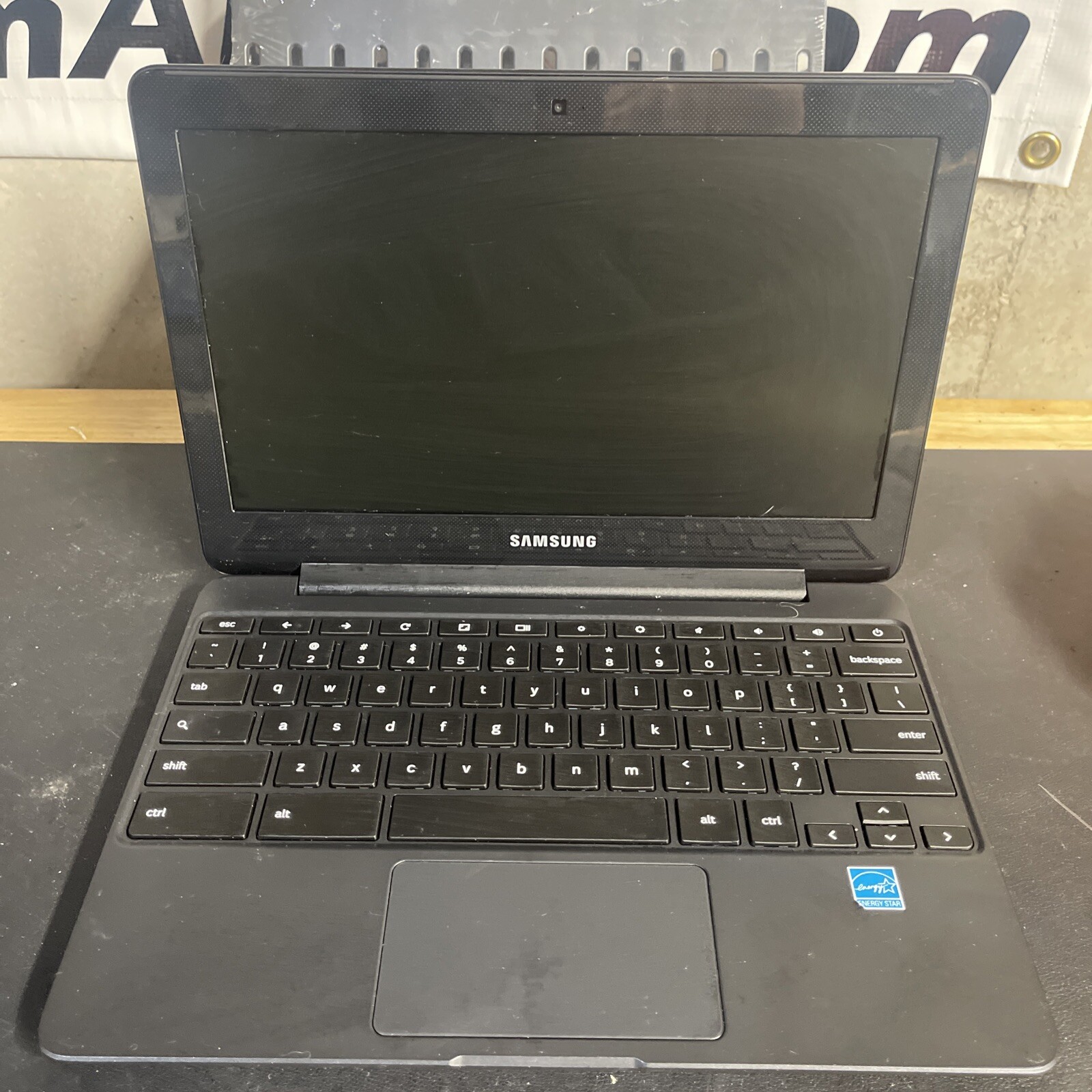 Samsung XE500C13-K04US Chromebook 3 11.6″ HD N3060 2GB RAM 16GB – READ DESC!