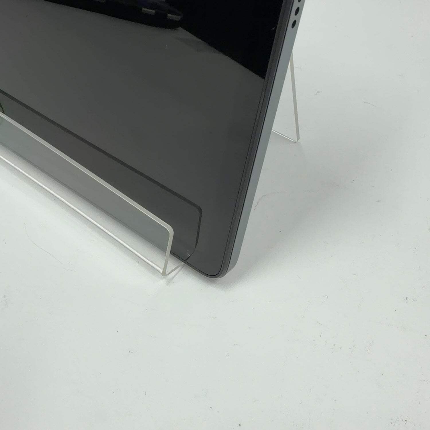 Lenovo Duet Chromebook 11M889 11″ Kompanio 838 2.6GHz 4GB RAM 64GB