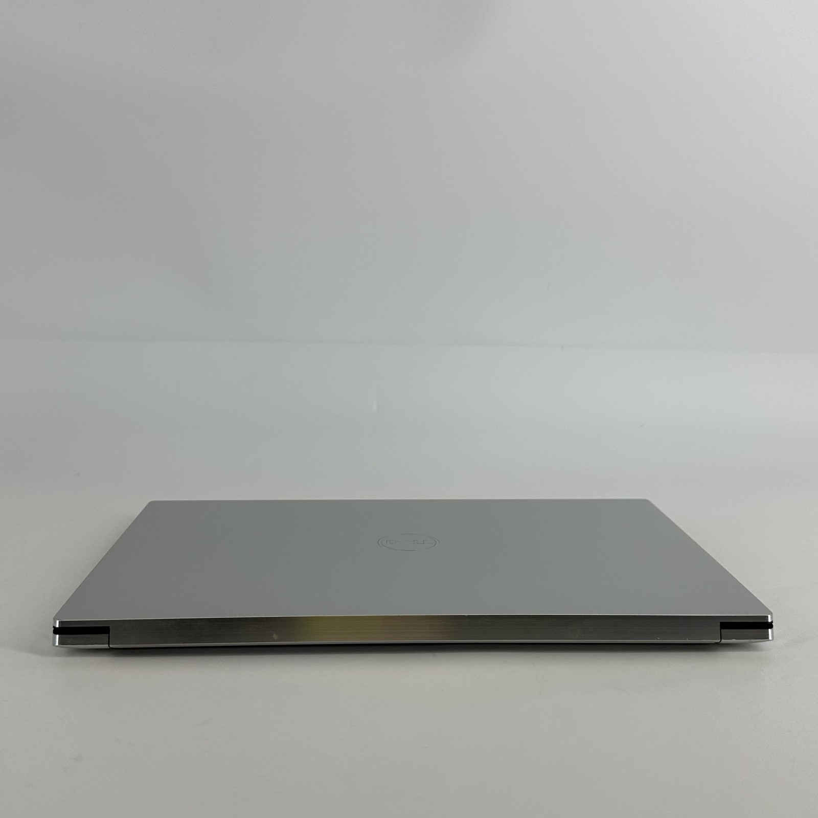 Dell XPS 15 9500 FHD+ i9-10885H 2.40GHz 64GB 2TB SSD GTX 1650 Ti BENT FRAME