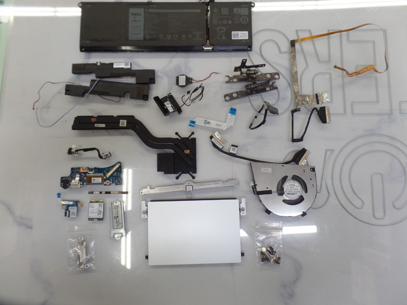 Genuine Dell Inspiron 16 5620 16″ individual Parts Battery/Fan/Trackpad/Speakers