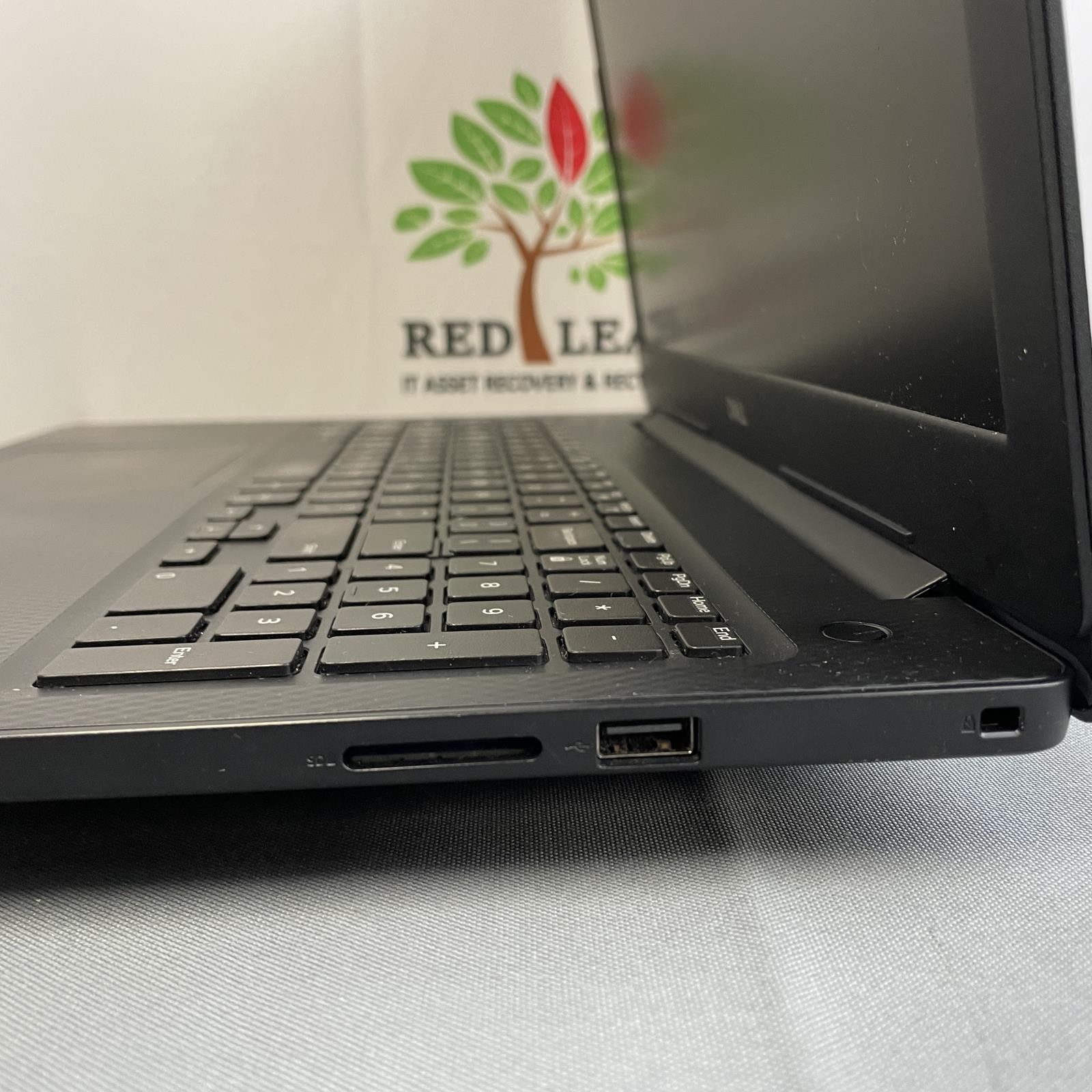 Dell Inspiron 3593 15.6 in, Core i5-1035G1 8 GB RAM No SSD | Bad Battery (READ)
