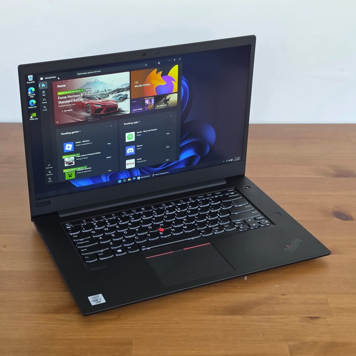 Lenovo ThinkPad P1 Gen 3 i7-10875H 16GB 15″ FHD 1920×1080 512GB SSD NVIDIA T1000