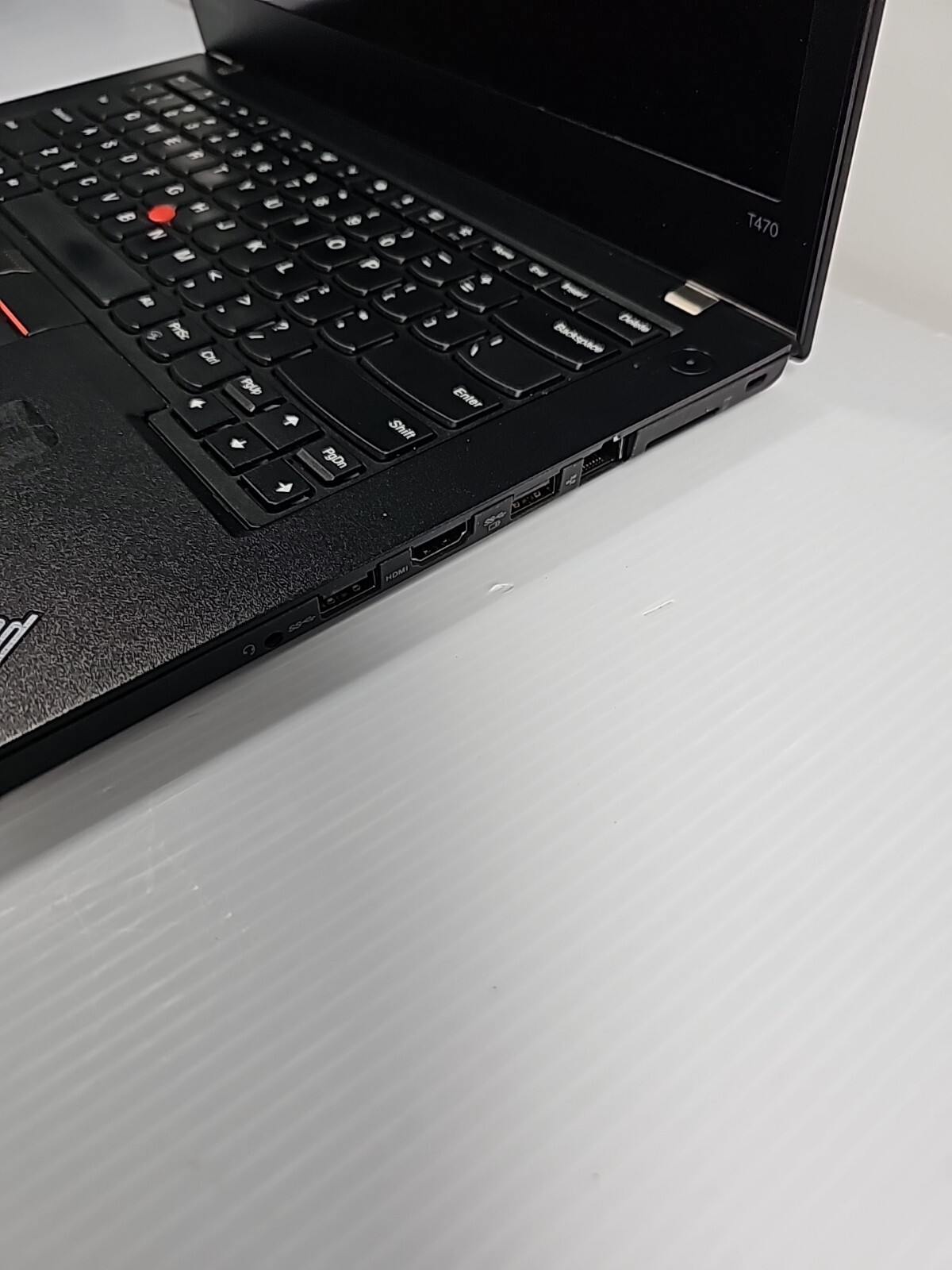 Lenovo T470 – Core i5 BROKEN SCREEN BOOTS AS IS