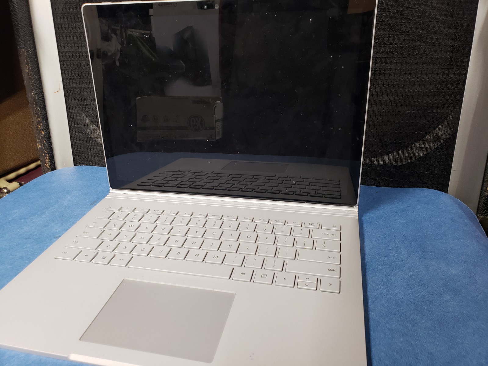Microsoft Surface Book 1703 specs unknown for parts boot issue
