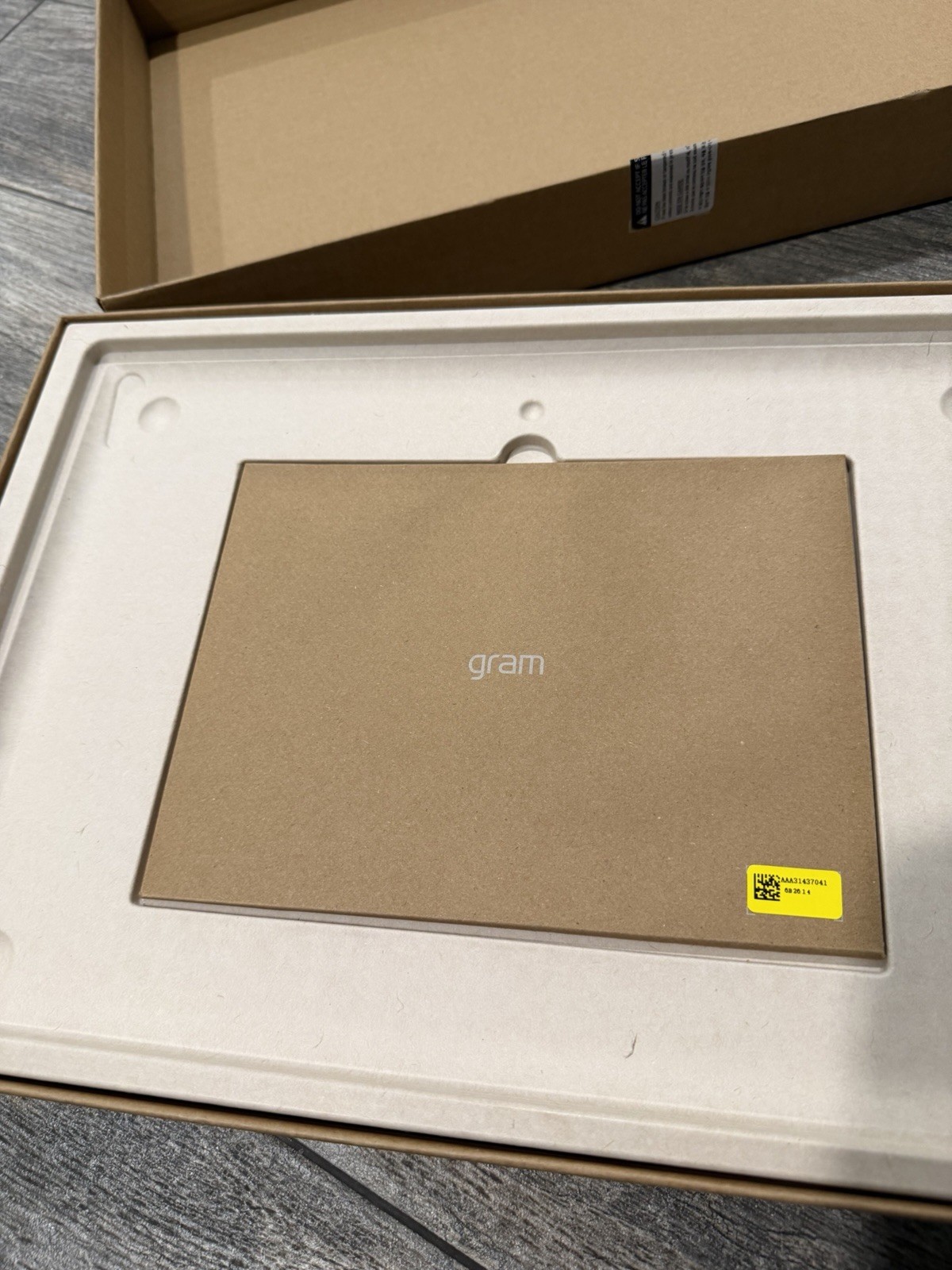 LG Gram Pro 16” WQXGA Laptop, Ultra 9 285H, RTX 5050, 32GB Ram, 2TB SSD Sealed