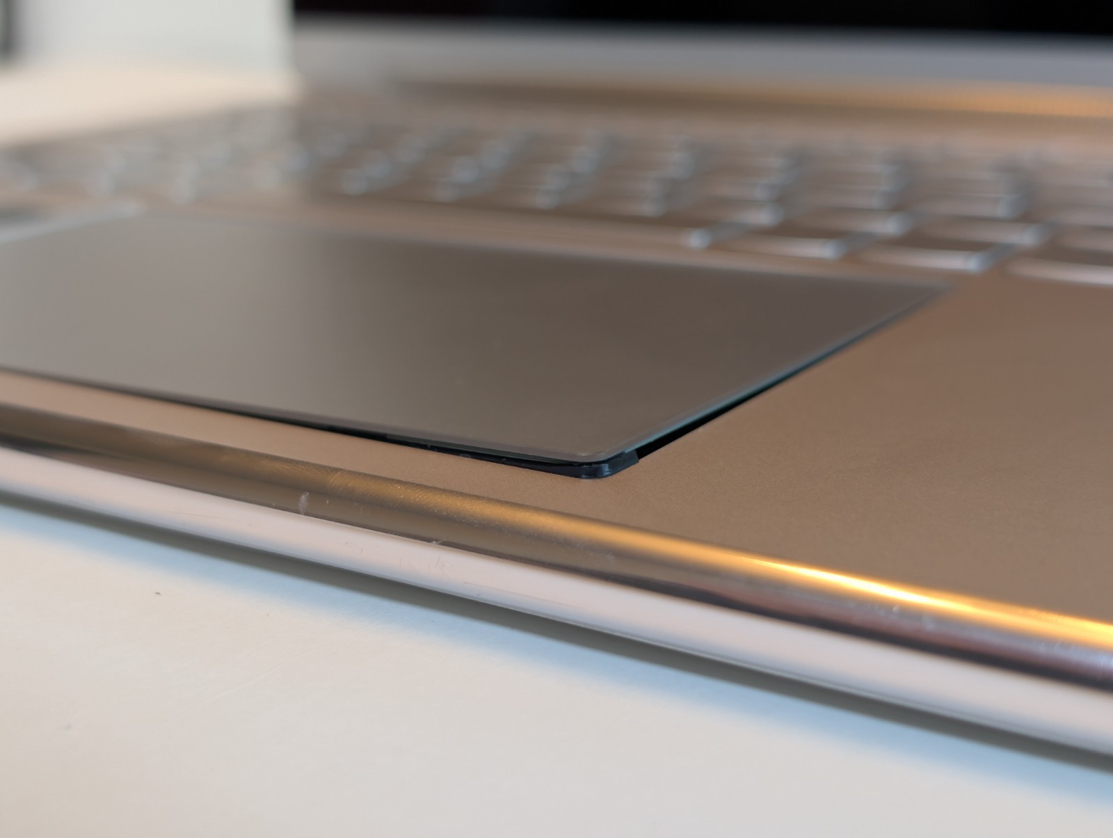 Lenovo Yoga 9 14IRP8 i7 13th Gen /16GB 512GB /14″ /Touch 2‑in‑1. ~JGV~