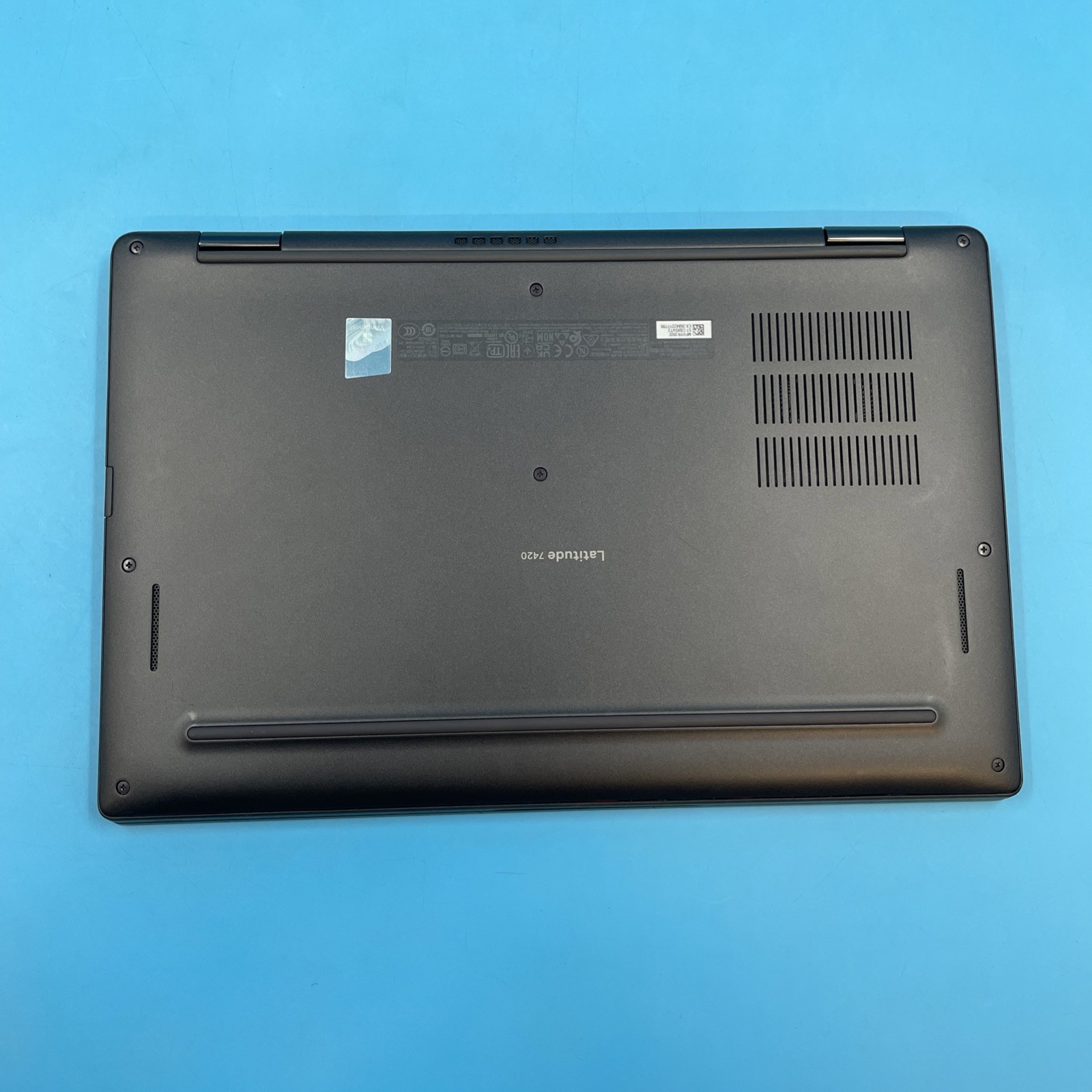 Dell Latitude 7420 | i7-1185G7 | 16GB RAM | NO DRIVE | NO OS | 77% BATTERY