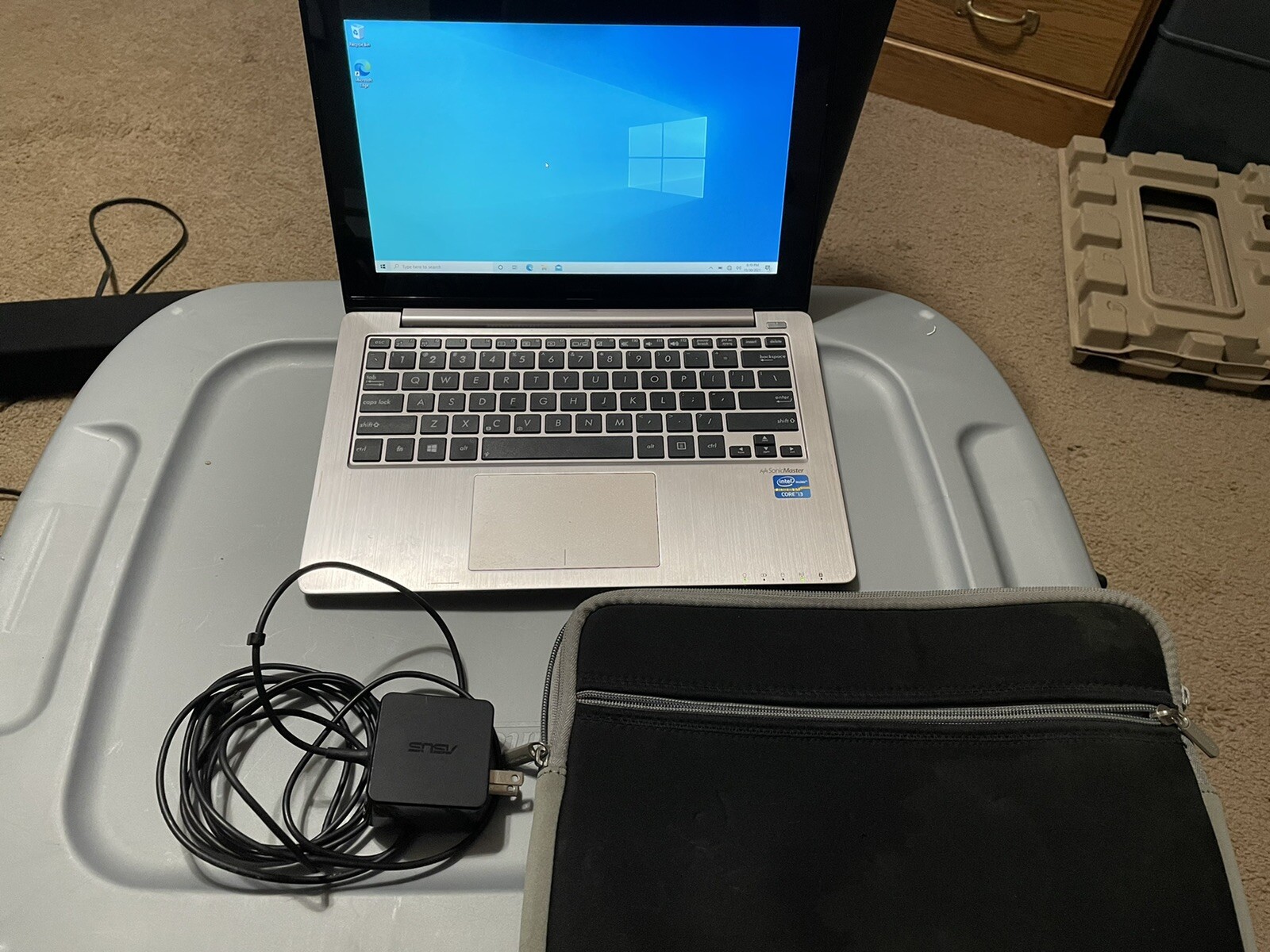 ASUS S200E 11.6in 500GB, Intel Core i3 3rd Gen., 1.8GHz, 4GB) Touchscreen Laptop