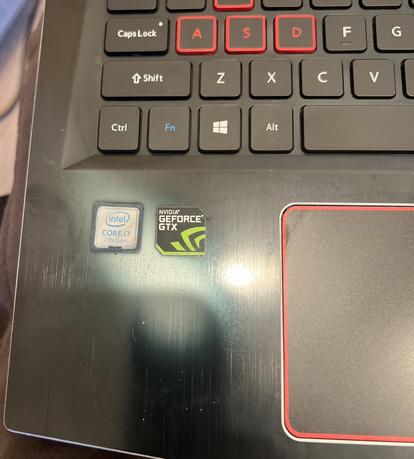 Acer Predator Helios 300 15.6in. (256GB, Intel Core i7 7th Gen., 2.80GHz, 16GB)