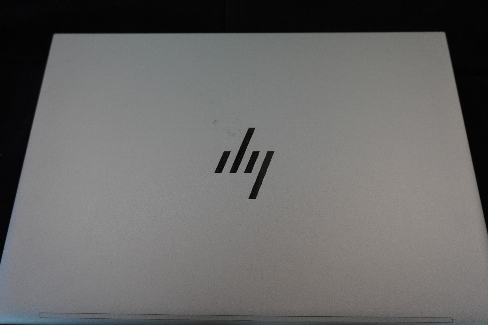 HP Elitbook 845 G11 14″ 512GB Ryzen 7 Pro 8840U Radeon Touch Screen Win 11 Pro