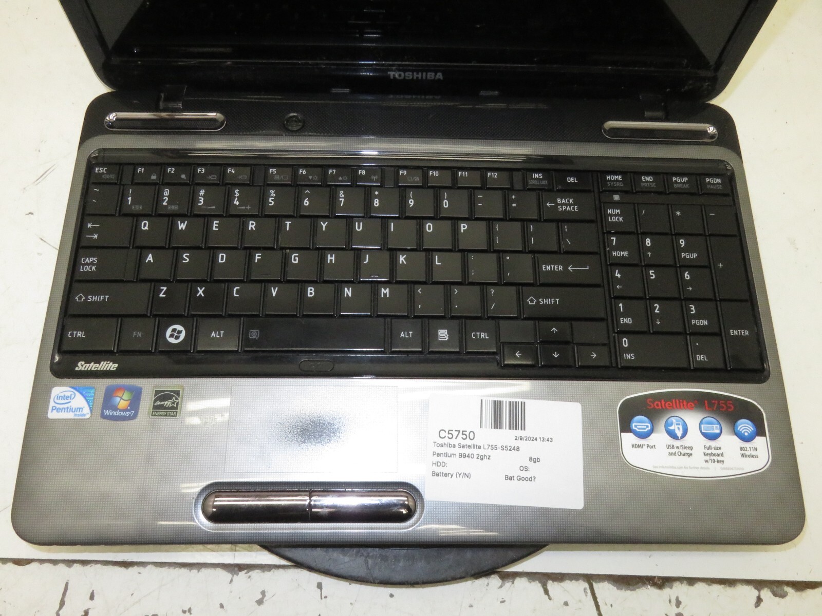 Toshiba Satellite L755-S5248 Laptop Intel Pentium B940 8GB Ram No HDD or Battery