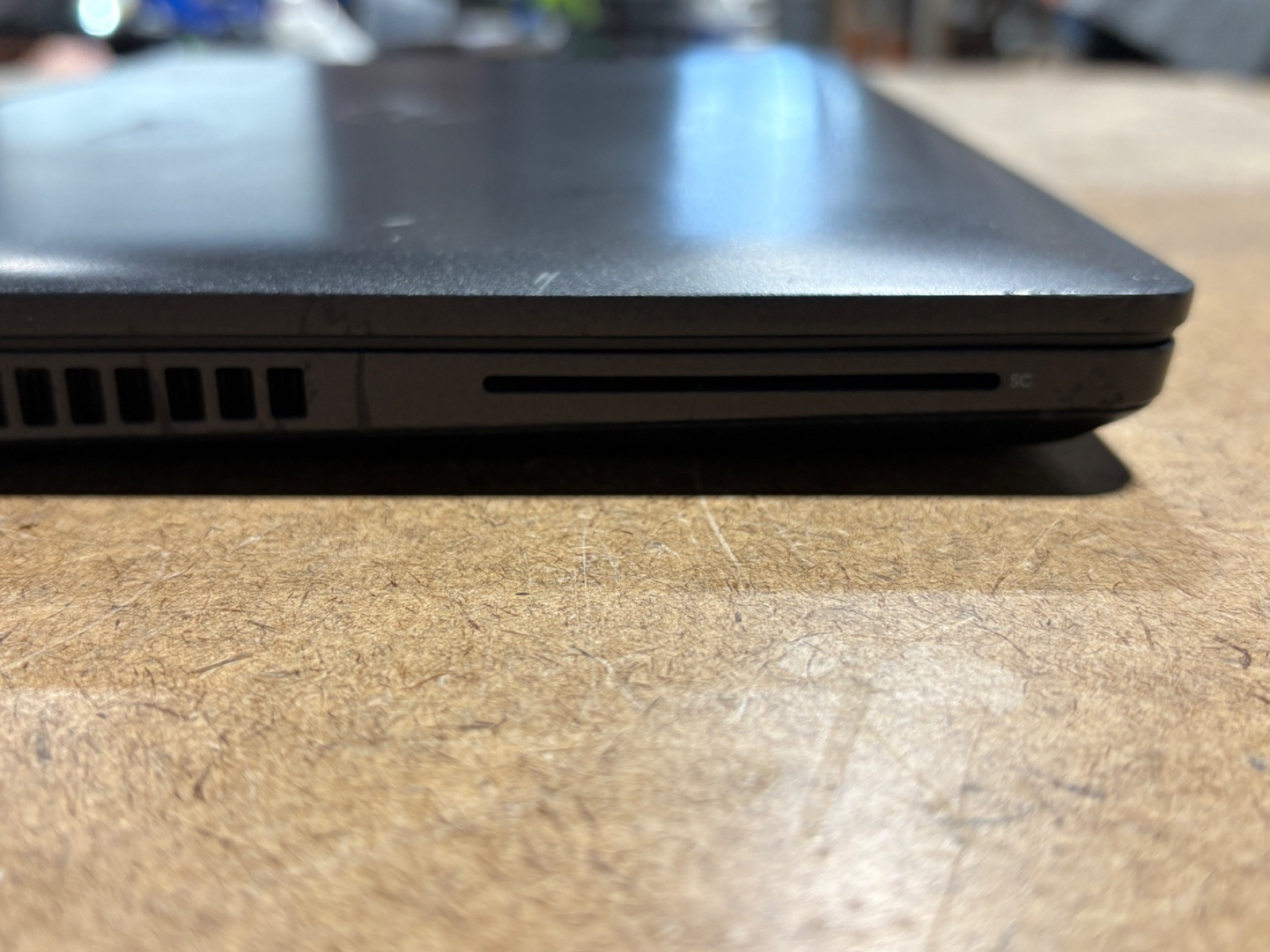 Dell Latitude 5400 14″ FHD i5-8365U 8GB RAM 256GB SSD No OS/Charger
