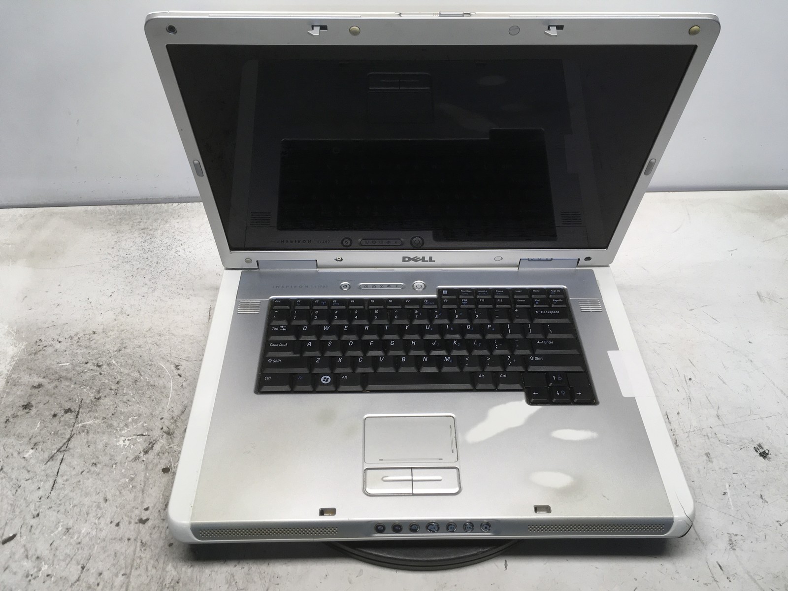 Dell Inspiron E1705 MP061 Intel Core 2 Duo 06F6 2GHz 2 GB NO HDD No Batt