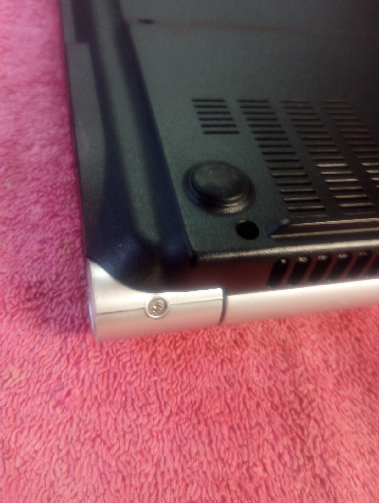 gateway laptop NV53 MS2285 non-working for parts – used