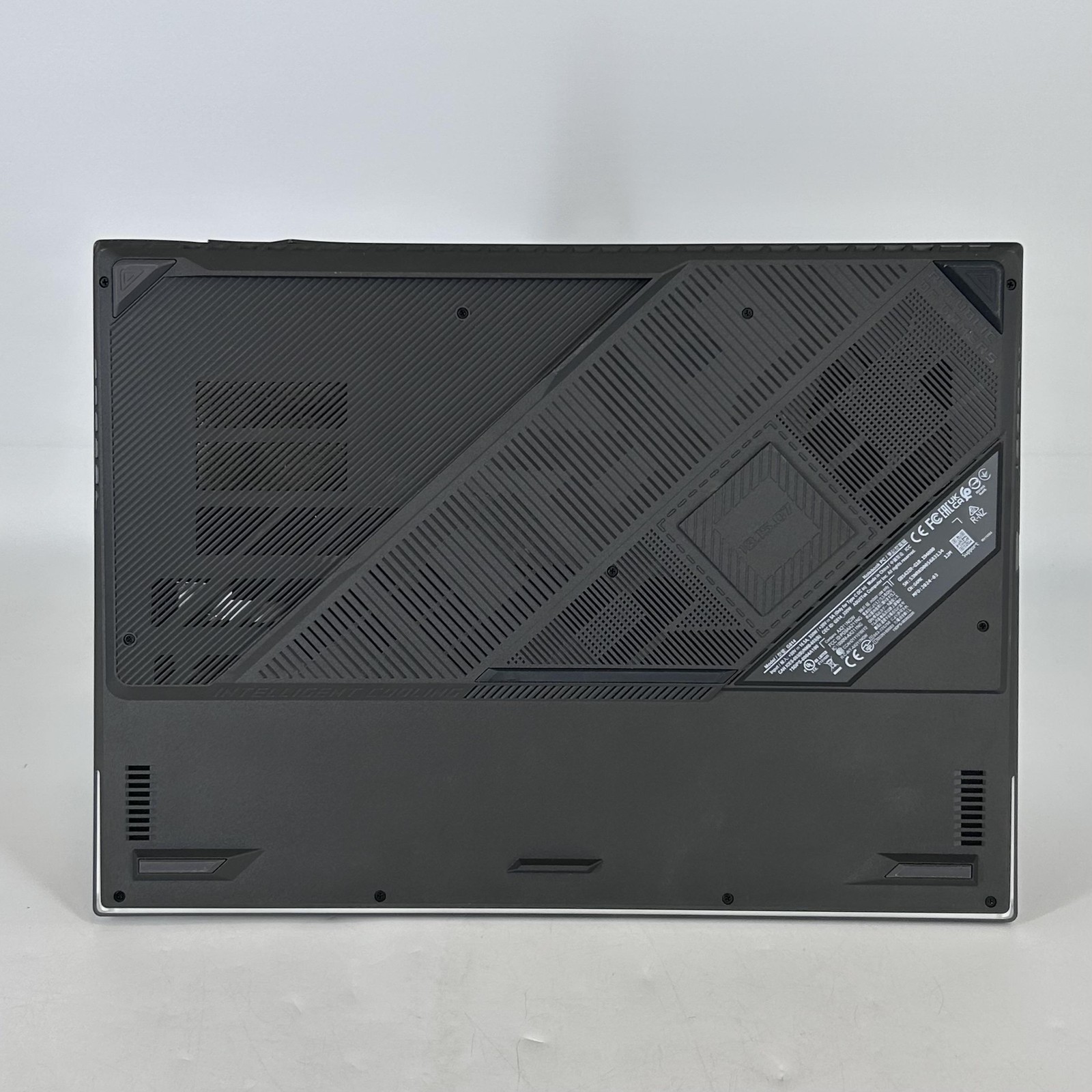 Asus ROG Strix G18 G814 240Hz QHD+ 2.2GHz i9-14900HX 32GB 2TB RTX 4080 FRAME GAP