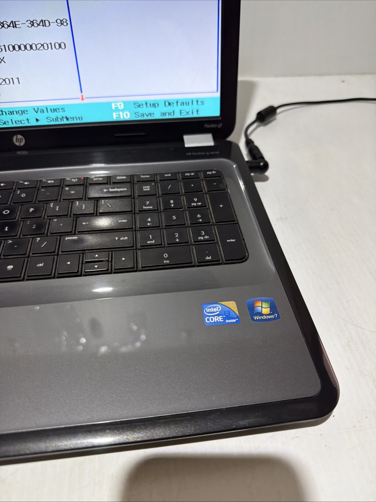 Hp Pavilion G7 17″ Laptop i3-M380 4gb Ram NO Drives Boots Bios No P/S