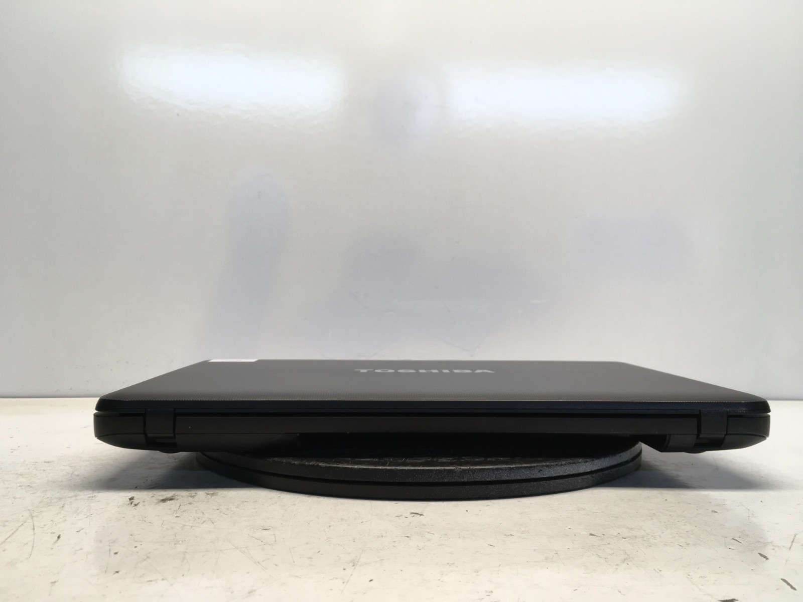 Toshiba Satellite C855D-S5205 AMD E-450 1.65GHz 4 GB NO HDD